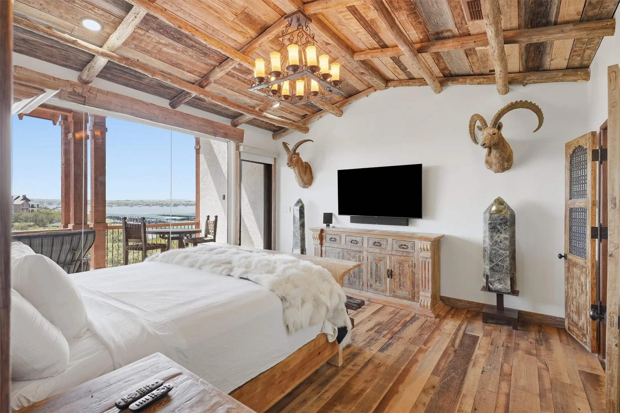 Condominium For Sale in Palo Pinto County , 1673 Scenic Drive 301, Graford, Texas 76449, 5 Bedroom, 6 Bathroom, 1 Garage spaces, 4,154 Sqft, built in 2020, mls#21403743, Real Estate Agent in Graford, Homes For Sale in Palo Pinto county, Homes For Sale in Graford, Realtor in Graford Texas, Real Estate Brokerage Independent Realty Texas, Luminita Cordes Realtor