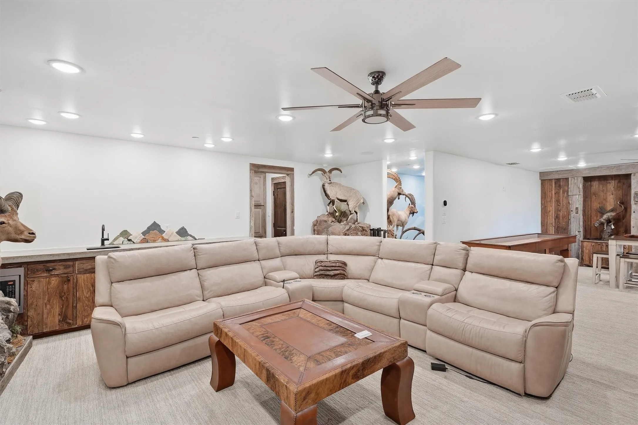 Condominium For Sale in Palo Pinto County , 1673 Scenic Drive 301, Graford, Texas 76449, 5 Bedroom, 6 Bathroom, 1 Garage spaces, 4,154 Sqft, built in 2020, mls#21403743, Real Estate Agent in Graford, Homes For Sale in Palo Pinto county, Homes For Sale in Graford, Realtor in Graford Texas, Real Estate Brokerage Independent Realty Texas, Luminita Cordes Realtor