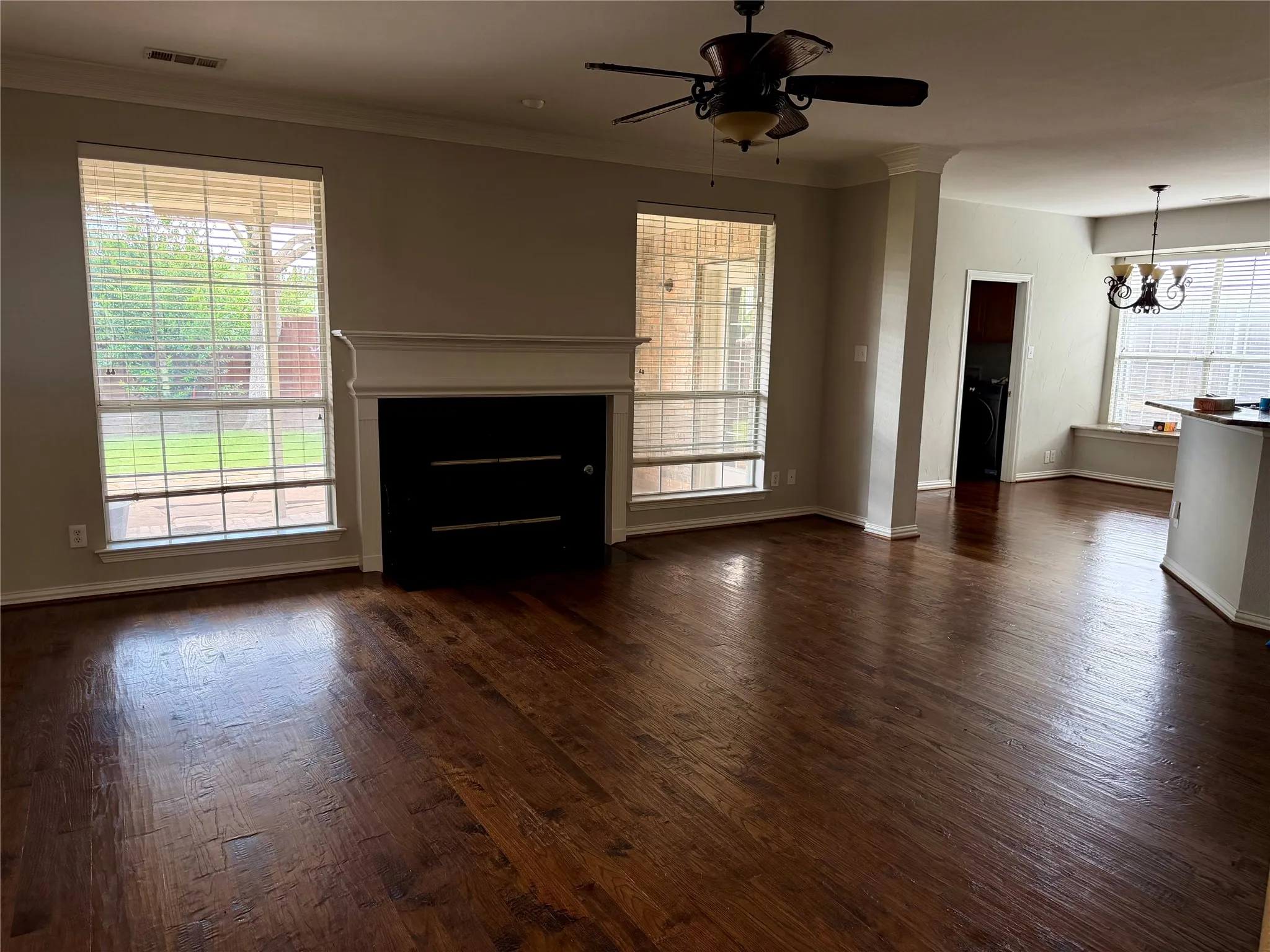 Single Family Residence For Rent in Collin County , 4309 Wingren Drive, Plano, Texas 75093, 4 Bedroom, 4 Bathroom, 3 Garage spaces, 3,548 Sqft, built in 1998, mls#21402575, Real Estate Agent in Plano, Homes For Rent in Collin county, Homes For Rent in Plano, Realtor in Plano Texas, Real Estate Brokerage Independent Realty Texas, Luminita Cordes Realtor