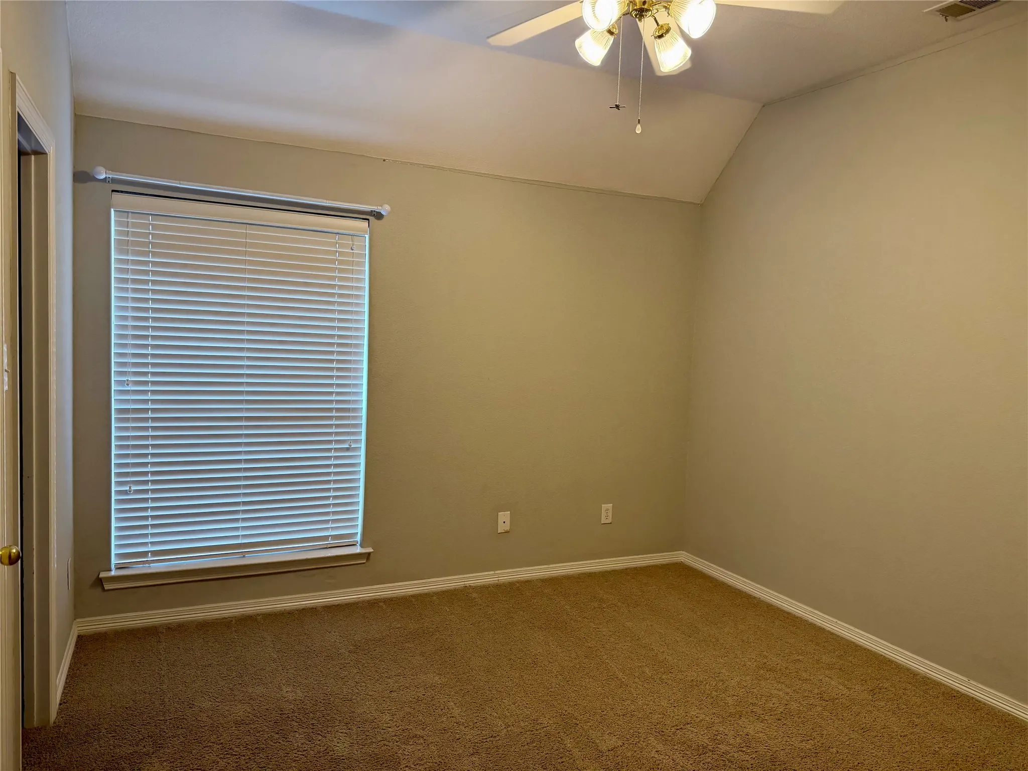 Single Family Residence For Rent in Collin County , 4309 Wingren Drive, Plano, Texas 75093, 4 Bedroom, 4 Bathroom, 3 Garage spaces, 3,548 Sqft, built in 1998, mls#21402575, Real Estate Agent in Plano, Homes For Rent in Collin county, Homes For Rent in Plano, Realtor in Plano Texas, Real Estate Brokerage Independent Realty Texas, Luminita Cordes Realtor