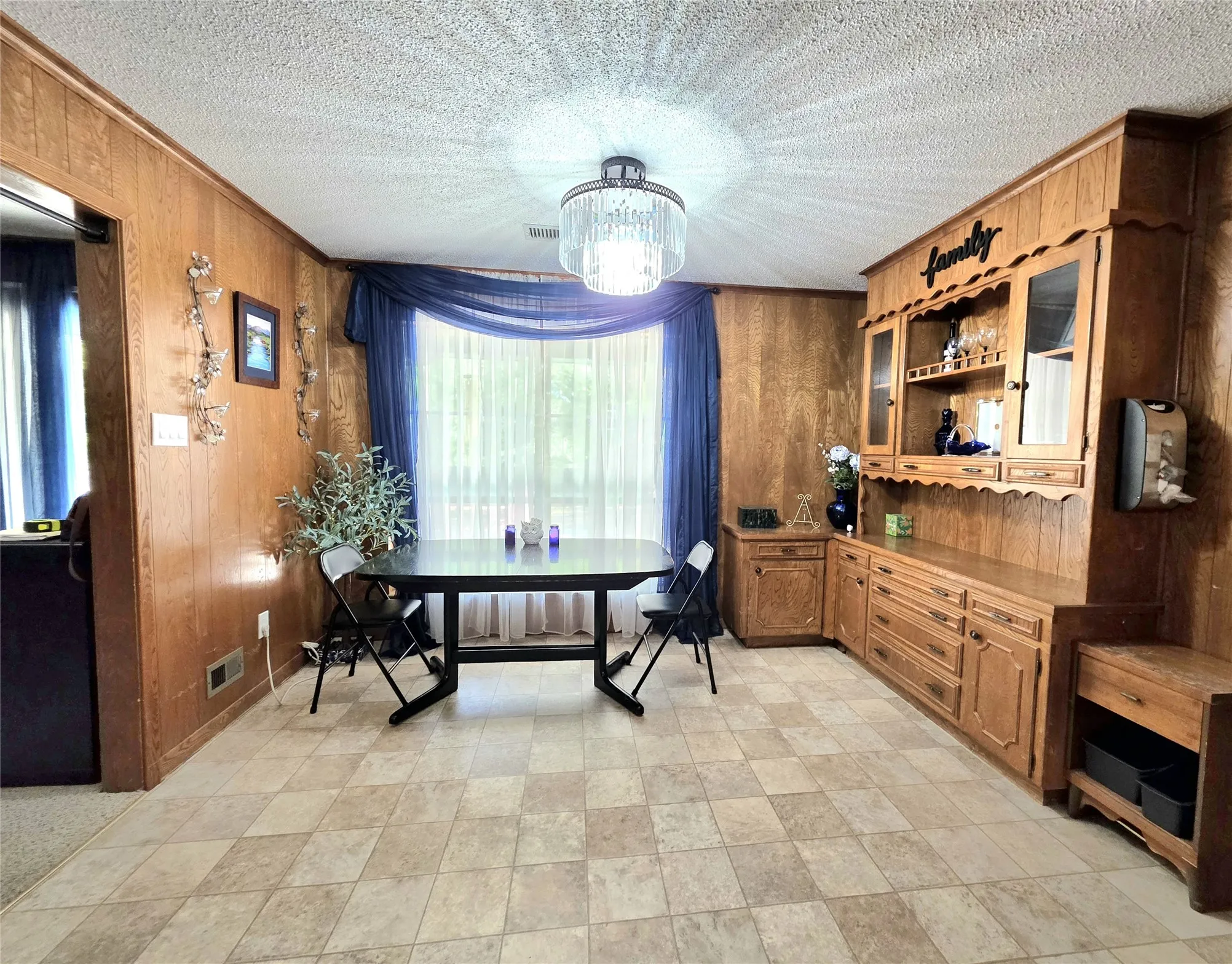 Breakfast nook features additional cabinet space