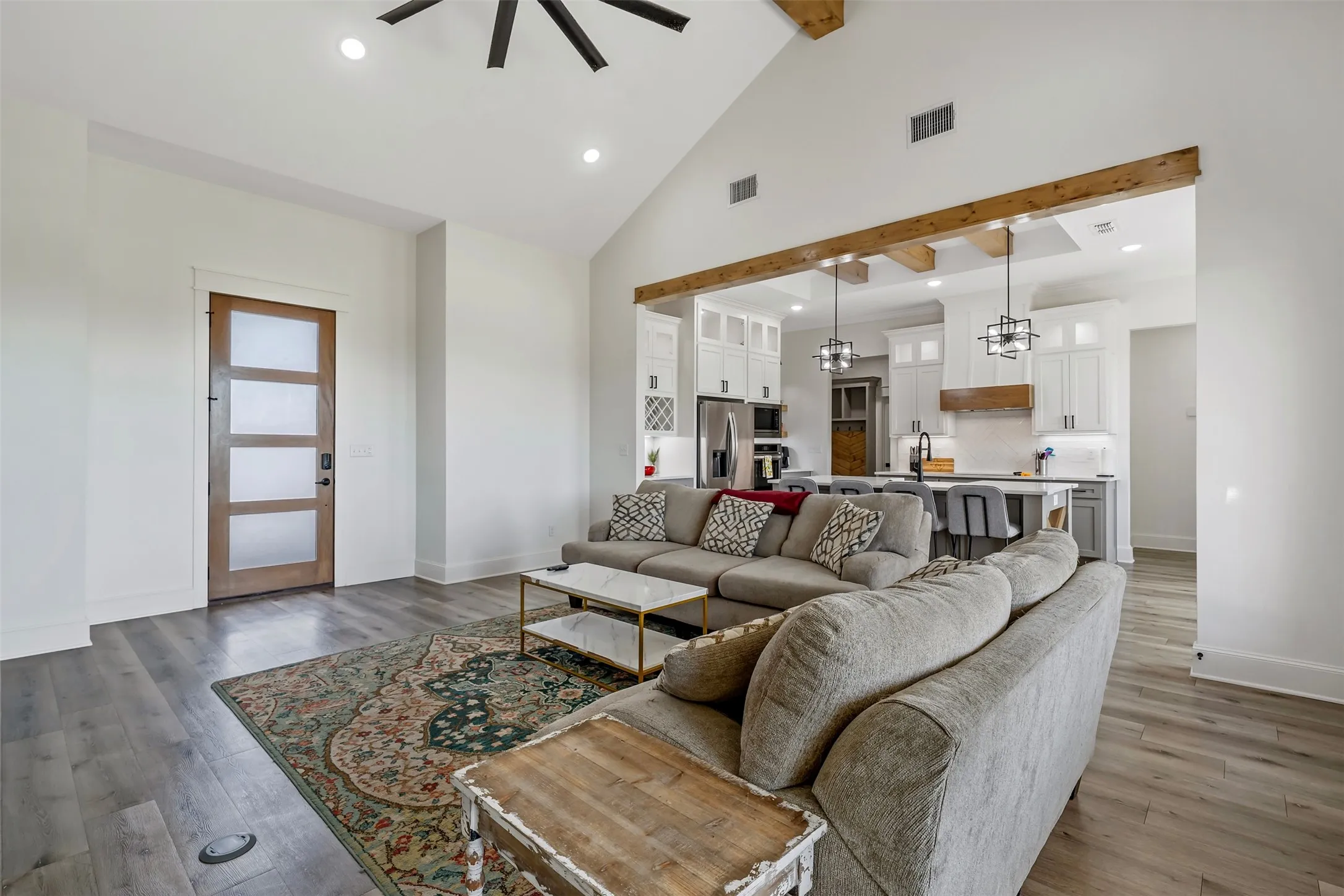 Single Family Residence For Sale in Smith County , 16194 Eagle Lane, Lindale, Texas 75771, 4 Bedroom, 2 Bathroom, 2 Garage spaces, 1,902 Sqft, built in 2024, mls#21399066, Real Estate Agent in Lindale, Homes For Sale in Smith county, Homes For Sale in Lindale, Realtor in Lindale Texas, Real Estate Brokerage Independent Realty Texas, Luminita Cordes Realtor