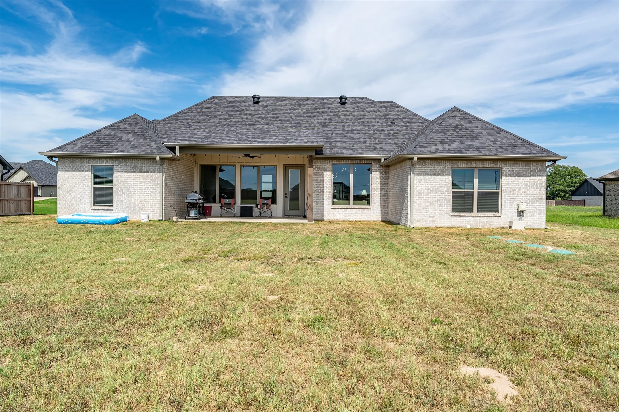 Single Family Residence For Sale in Smith County , 16194 Eagle Lane, Lindale, Texas 75771, 4 Bedroom, 2 Bathroom, 2 Garage spaces, 1,902 Sqft, built in 2024, mls#21399066, Real Estate Agent in Lindale, Homes For Sale in Smith county, Homes For Sale in Lindale, Realtor in Lindale Texas, Real Estate Brokerage Independent Realty Texas, Luminita Cordes Realtor