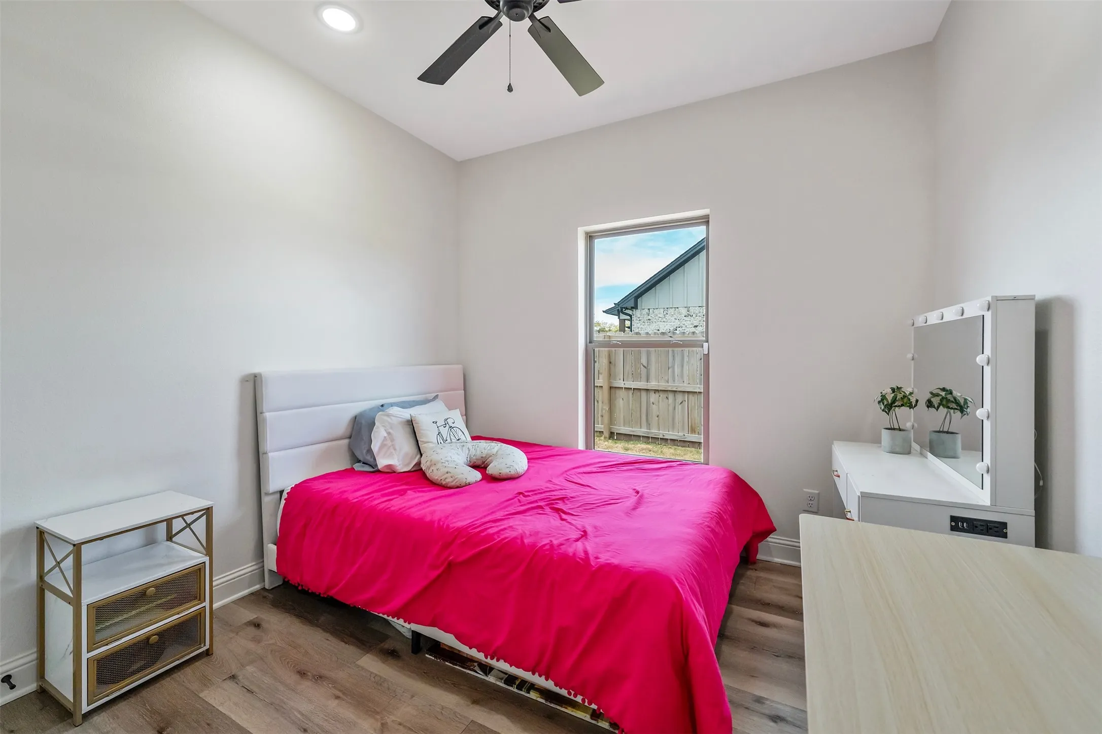 Single Family Residence For Sale in Smith County , 16194 Eagle Lane, Lindale, Texas 75771, 4 Bedroom, 2 Bathroom, 2 Garage spaces, 1,902 Sqft, built in 2024, mls#21399066, Real Estate Agent in Lindale, Homes For Sale in Smith county, Homes For Sale in Lindale, Realtor in Lindale Texas, Real Estate Brokerage Independent Realty Texas, Luminita Cordes Realtor