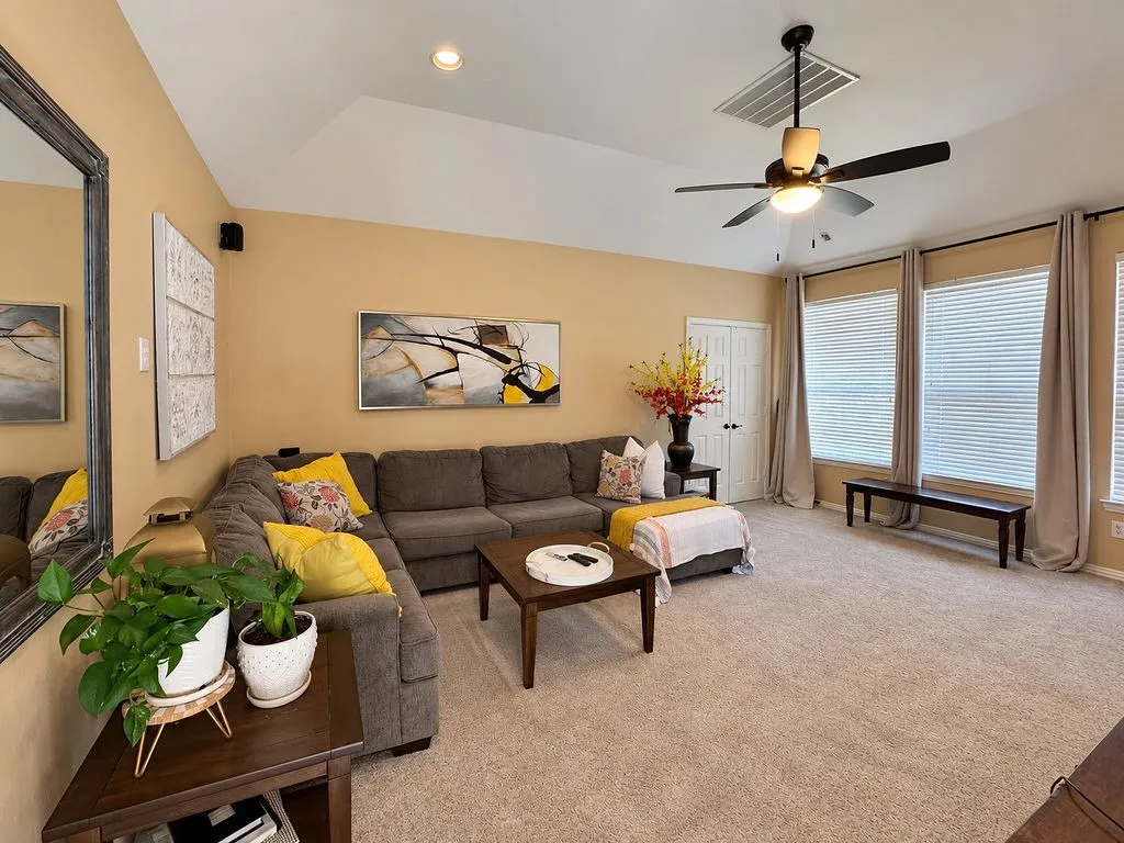 Single Family Residence For Rent in Collin County , 2713 Schofield Court, Plano, Texas 75093, 4 Bedroom, 4 Bathroom, 2 Garage spaces, 3,198 Sqft, built in 1996, mls#21402694, Real Estate Agent in Plano, Homes For Rent in Collin county, Homes For Rent in Plano, Realtor in Plano Texas, Real Estate Brokerage Independent Realty Texas, Luminita Cordes Realtor