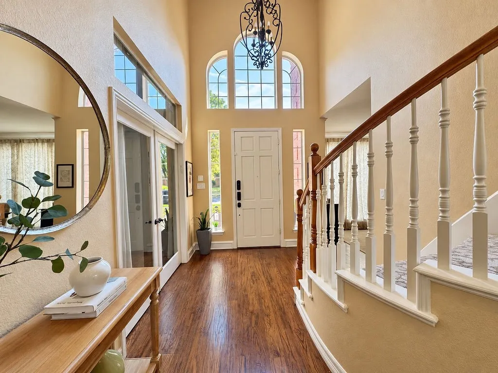 Single Family Residence For Rent in Collin County , 2713 Schofield Court, Plano, Texas 75093, 4 Bedroom, 4 Bathroom, 2 Garage spaces, 3,198 Sqft, built in 1996, mls#21402694, Real Estate Agent in Plano, Homes For Rent in Collin county, Homes For Rent in Plano, Realtor in Plano Texas, Real Estate Brokerage Independent Realty Texas, Luminita Cordes Realtor