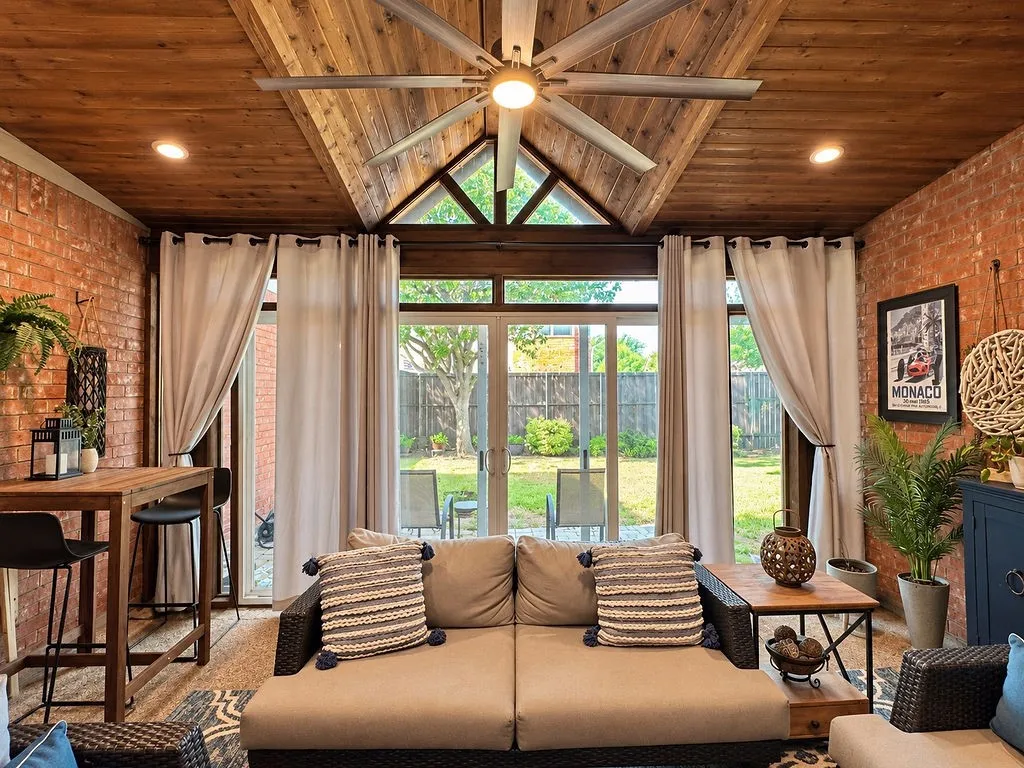 Single Family Residence For Rent in Collin County , 2713 Schofield Court, Plano, Texas 75093, 4 Bedroom, 4 Bathroom, 2 Garage spaces, 3,198 Sqft, built in 1996, mls#21402694, Real Estate Agent in Plano, Homes For Rent in Collin county, Homes For Rent in Plano, Realtor in Plano Texas, Real Estate Brokerage Independent Realty Texas, Luminita Cordes Realtor