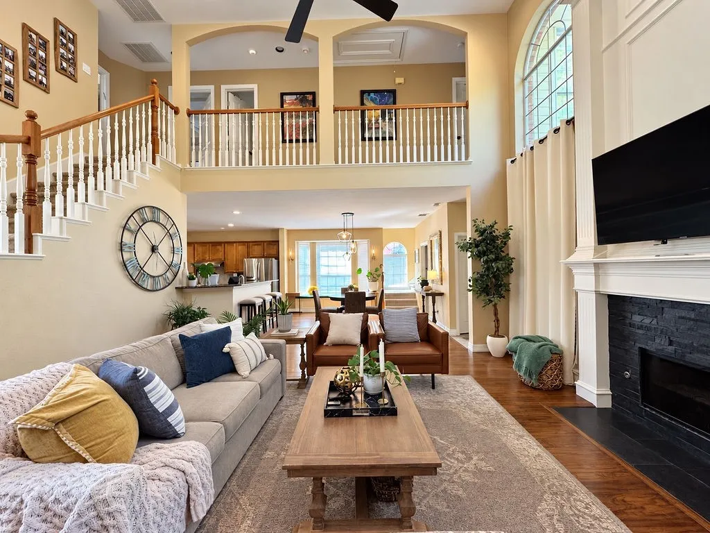 Single Family Residence For Rent in Collin County , 2713 Schofield Court, Plano, Texas 75093, 4 Bedroom, 4 Bathroom, 2 Garage spaces, 3,198 Sqft, built in 1996, mls#21402694, Real Estate Agent in Plano, Homes For Rent in Collin county, Homes For Rent in Plano, Realtor in Plano Texas, Real Estate Brokerage Independent Realty Texas, Luminita Cordes Realtor