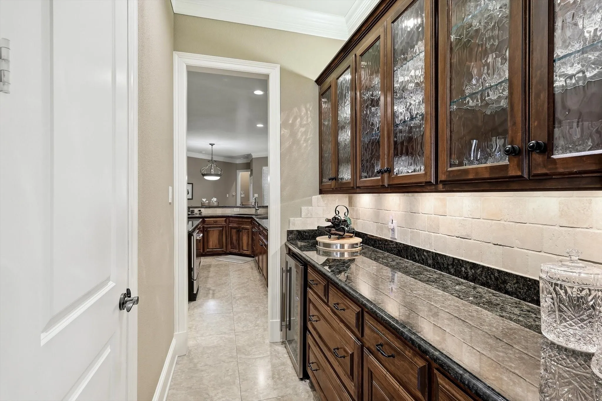 Single Family Residence For Sale in Tarrant County , 2726 Country Club Road, Pantego, Texas 76013, 3 Bedroom, 3 Bathroom, 3 Garage spaces, 3,614 Sqft, built in 2006, mls#21403514, Real Estate Agent in Pantego, Homes For Sale in Tarrant county, Homes For Sale in Pantego, Realtor in Pantego Texas, Real Estate Brokerage Independent Realty Texas, Luminita Cordes Realtor