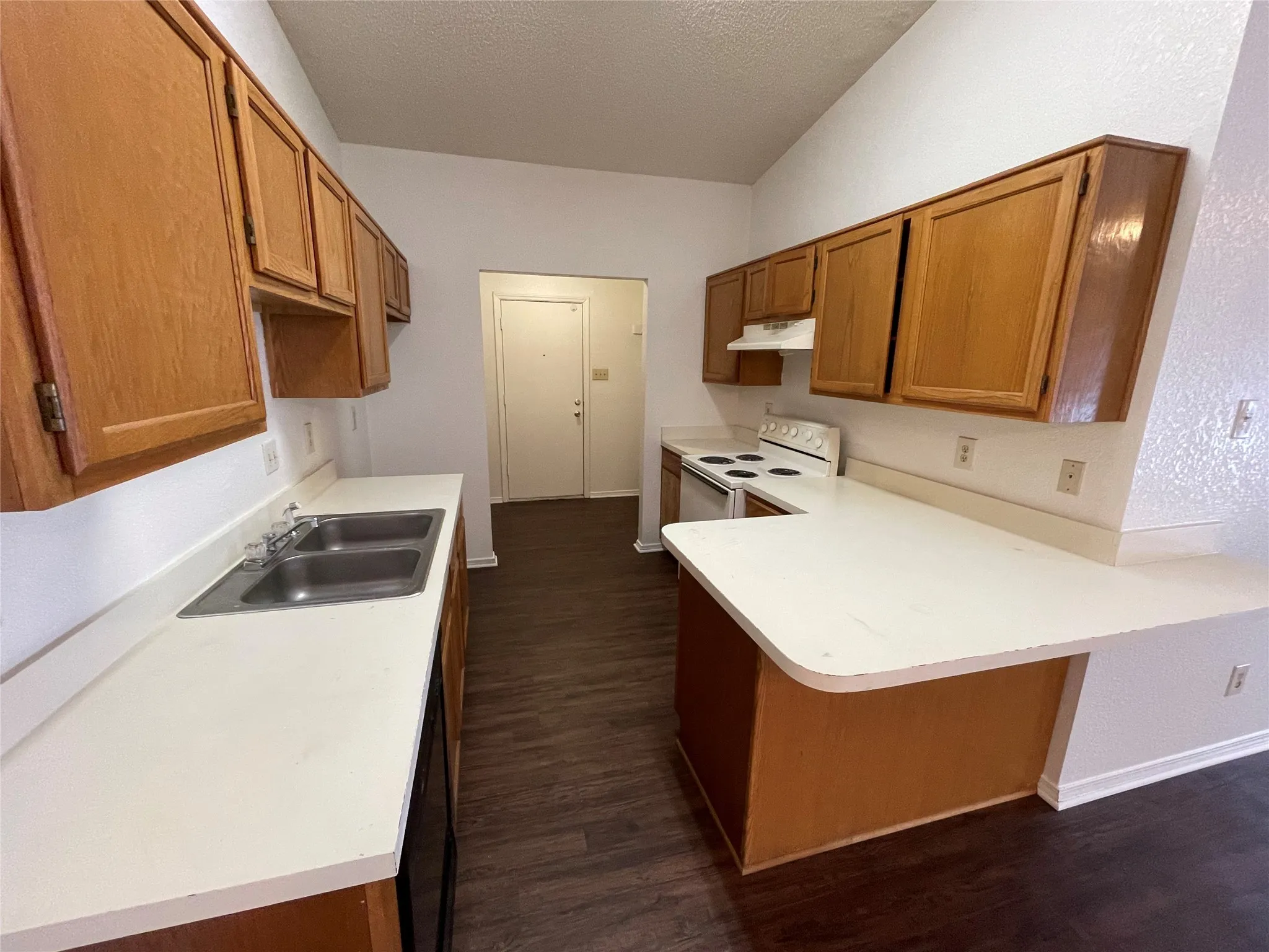 Duplex For Rent in Dallas County , 1708 Carrington Drive, Glenn Heights, Texas 75154, 3 Bedroom, 2 Bathroom, 2 Garage spaces, 2,540 Sqft, built in 1986, mls#21404212, Real Estate Agent in Glenn Heights, Homes For Rent in Dallas county, Homes For Rent in Glenn Heights, Realtor in Glenn Heights Texas, Real Estate Brokerage Independent Realty Texas, Luminita Cordes Realtor