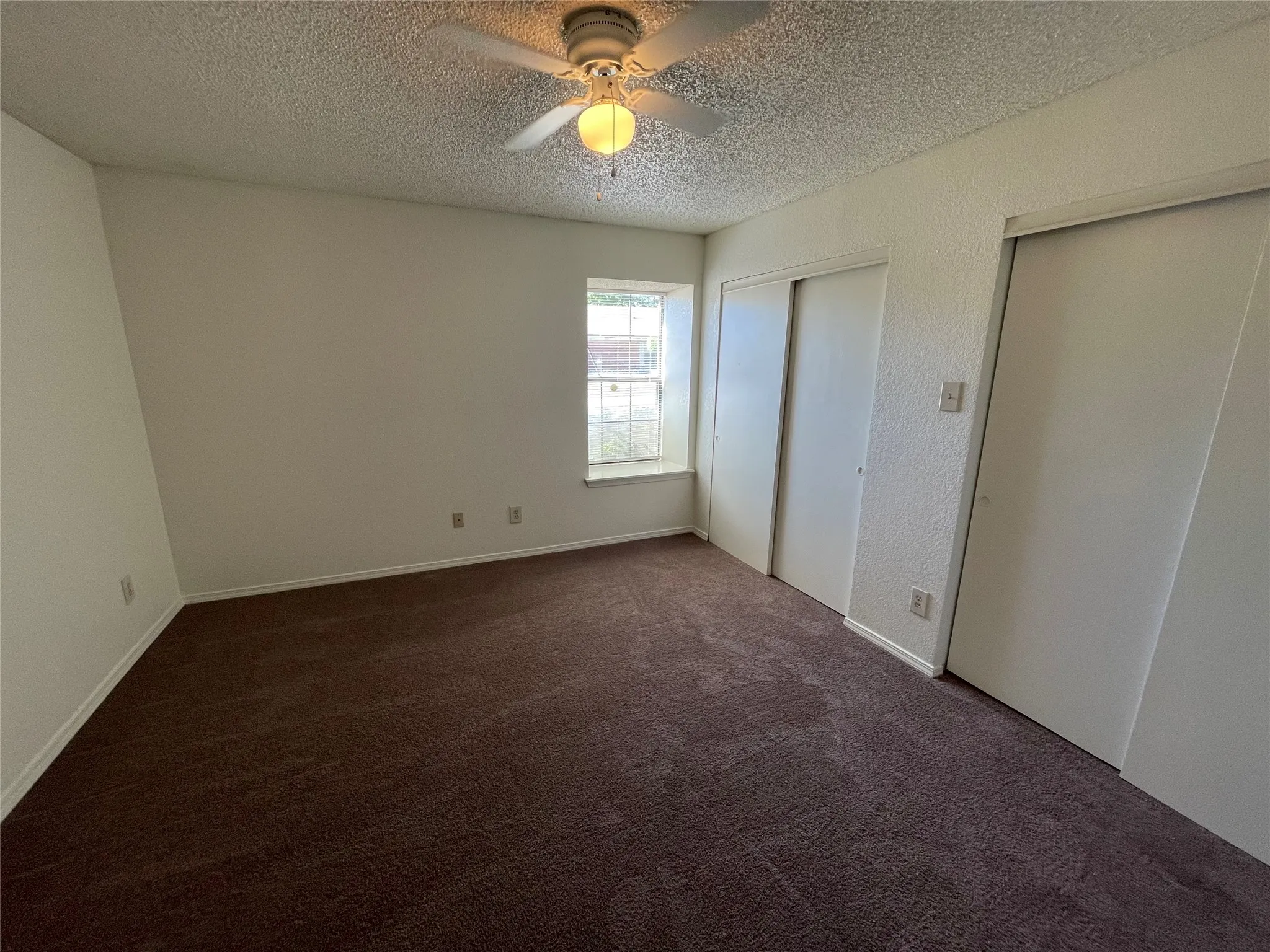 Duplex For Rent in Dallas County , 1708 Carrington Drive, Glenn Heights, Texas 75154, 3 Bedroom, 2 Bathroom, 2 Garage spaces, 2,540 Sqft, built in 1986, mls#21404212, Real Estate Agent in Glenn Heights, Homes For Rent in Dallas county, Homes For Rent in Glenn Heights, Realtor in Glenn Heights Texas, Real Estate Brokerage Independent Realty Texas, Luminita Cordes Realtor