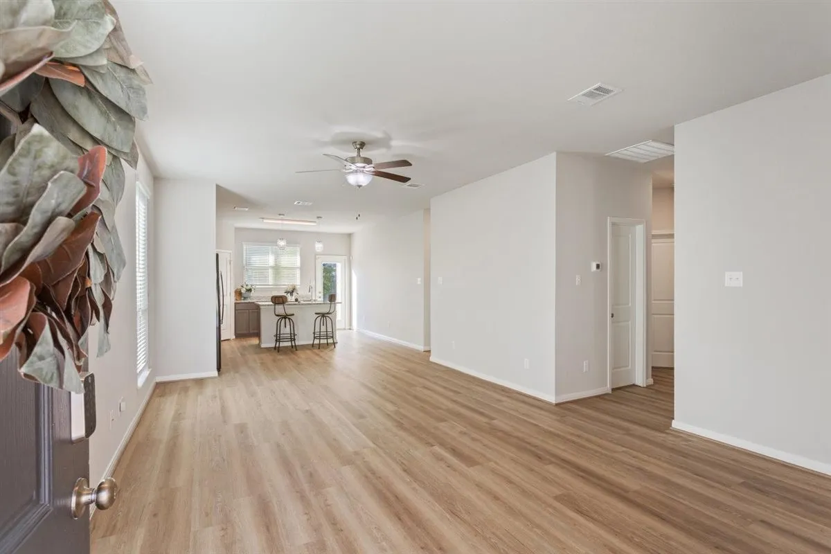 Single Family Residence For Sale in Mc Lennan County , 4029 Centerfire Road, Waco, Texas 76705, 3 Bedroom, 2 Bathroom, 2 Garage spaces, 1,509 Sqft, built in 2023, mls#21398757, Real Estate Agent in Waco, Homes For Sale in Mc Lennan county, Homes For Sale in Waco, Realtor in Waco Texas, Real Estate Brokerage Independent Realty Texas, Luminita Cordes Realtor
