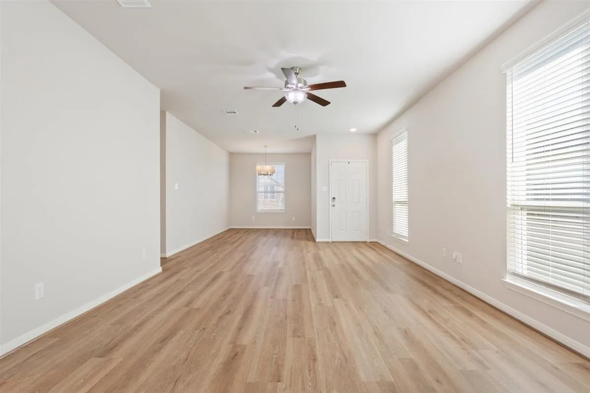 Single Family Residence For Sale in Mc Lennan County , 4029 Centerfire Road, Waco, Texas 76705, 3 Bedroom, 2 Bathroom, 2 Garage spaces, 1,509 Sqft, built in 2023, mls#21398757, Real Estate Agent in Waco, Homes For Sale in Mc Lennan county, Homes For Sale in Waco, Realtor in Waco Texas, Real Estate Brokerage Independent Realty Texas, Luminita Cordes Realtor