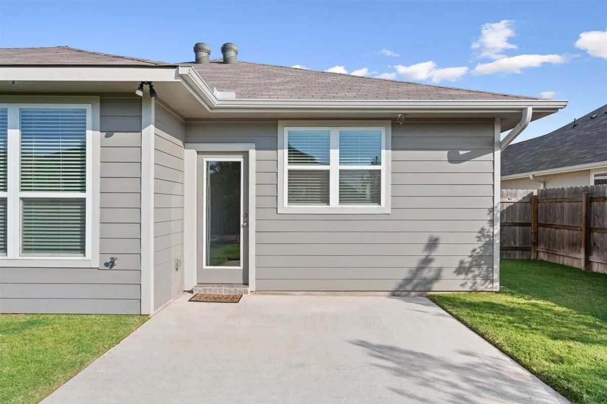 Single Family Residence For Sale in Mc Lennan County , 4029 Centerfire Road, Waco, Texas 76705, 3 Bedroom, 2 Bathroom, 2 Garage spaces, 1,509 Sqft, built in 2023, mls#21398757, Real Estate Agent in Waco, Homes For Sale in Mc Lennan county, Homes For Sale in Waco, Realtor in Waco Texas, Real Estate Brokerage Independent Realty Texas, Luminita Cordes Realtor