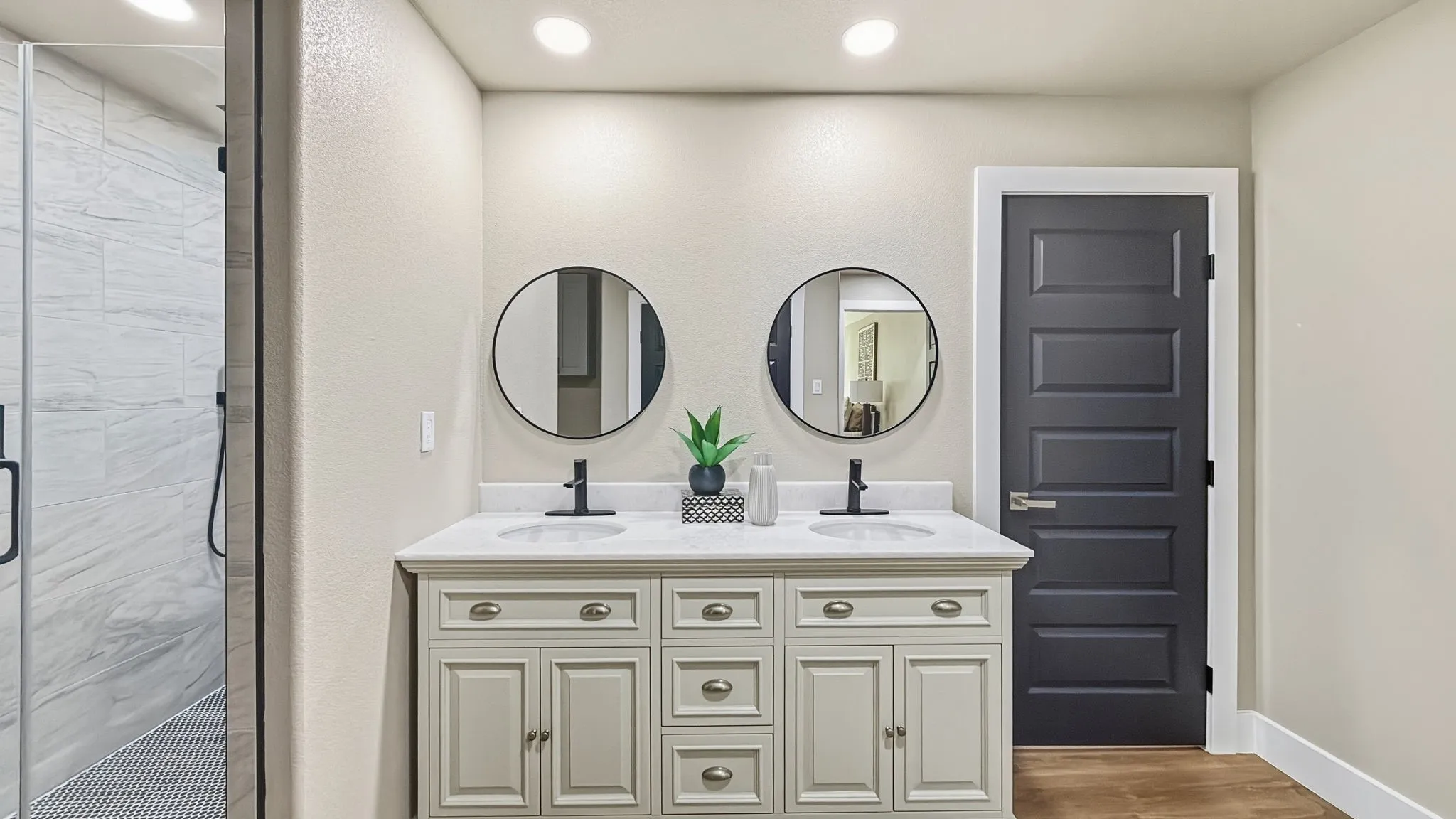 Single Family Residence For Sale in Tarrant County , 4216 Bonita Drive, Fort Worth, Texas 76114, 3 Bedroom, 2 Bathroom, Garage spaces, 1,469 Sqft, built in 1950, mls#21404072, Real Estate Agent in Fort Worth, Homes For Sale in Tarrant county, Homes For Sale in Fort Worth, Realtor in Fort Worth Texas, Real Estate Brokerage Independent Realty Texas, Luminita Cordes Realtor