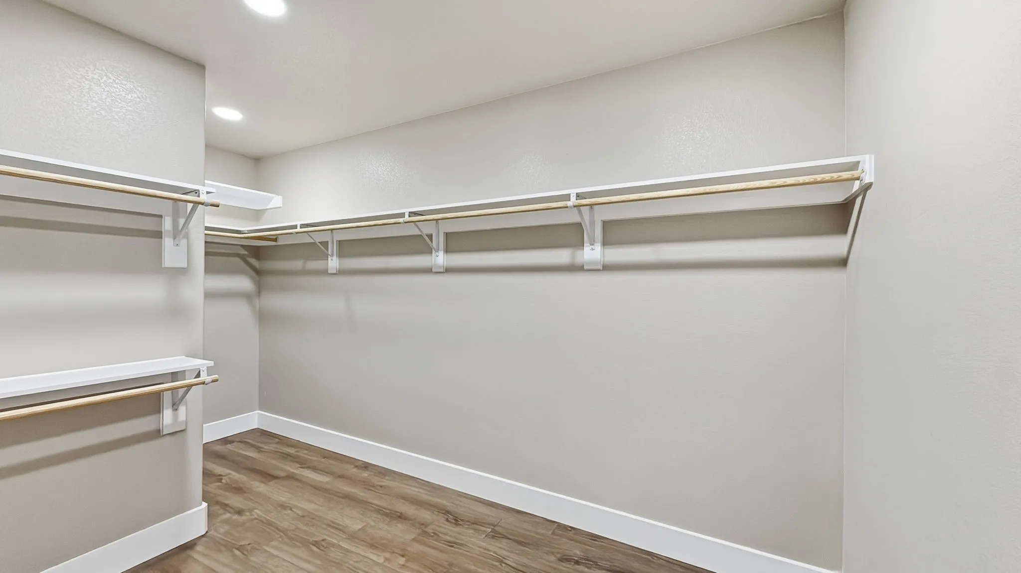 Single Family Residence For Sale in Tarrant County , 4216 Bonita Drive, Fort Worth, Texas 76114, 3 Bedroom, 2 Bathroom, Garage spaces, 1,469 Sqft, built in 1950, mls#21404072, Real Estate Agent in Fort Worth, Homes For Sale in Tarrant county, Homes For Sale in Fort Worth, Realtor in Fort Worth Texas, Real Estate Brokerage Independent Realty Texas, Luminita Cordes Realtor