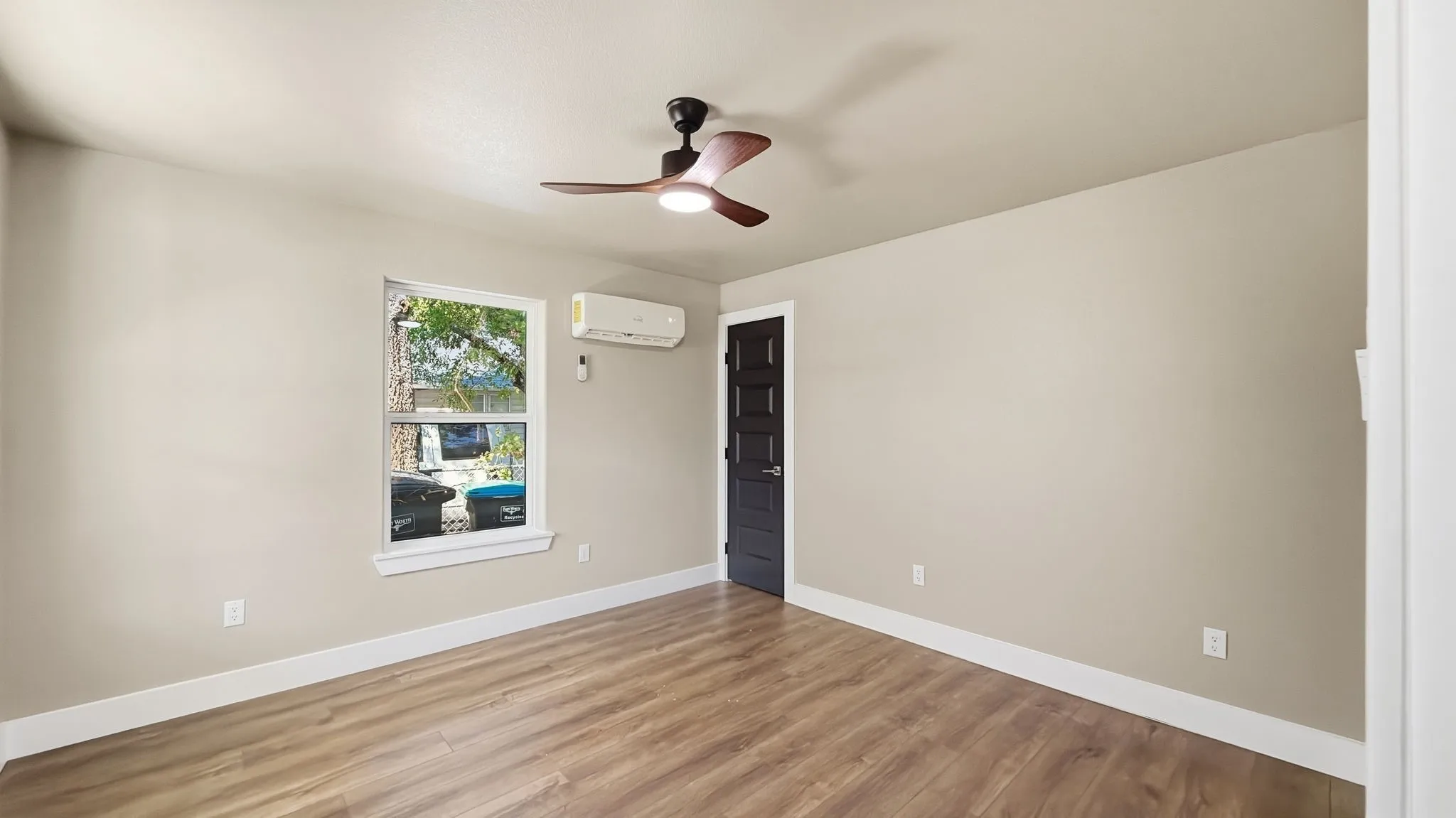 Single Family Residence For Sale in Tarrant County , 4216 Bonita Drive, Fort Worth, Texas 76114, 3 Bedroom, 2 Bathroom, Garage spaces, 1,469 Sqft, built in 1950, mls#21404072, Real Estate Agent in Fort Worth, Homes For Sale in Tarrant county, Homes For Sale in Fort Worth, Realtor in Fort Worth Texas, Real Estate Brokerage Independent Realty Texas, Luminita Cordes Realtor