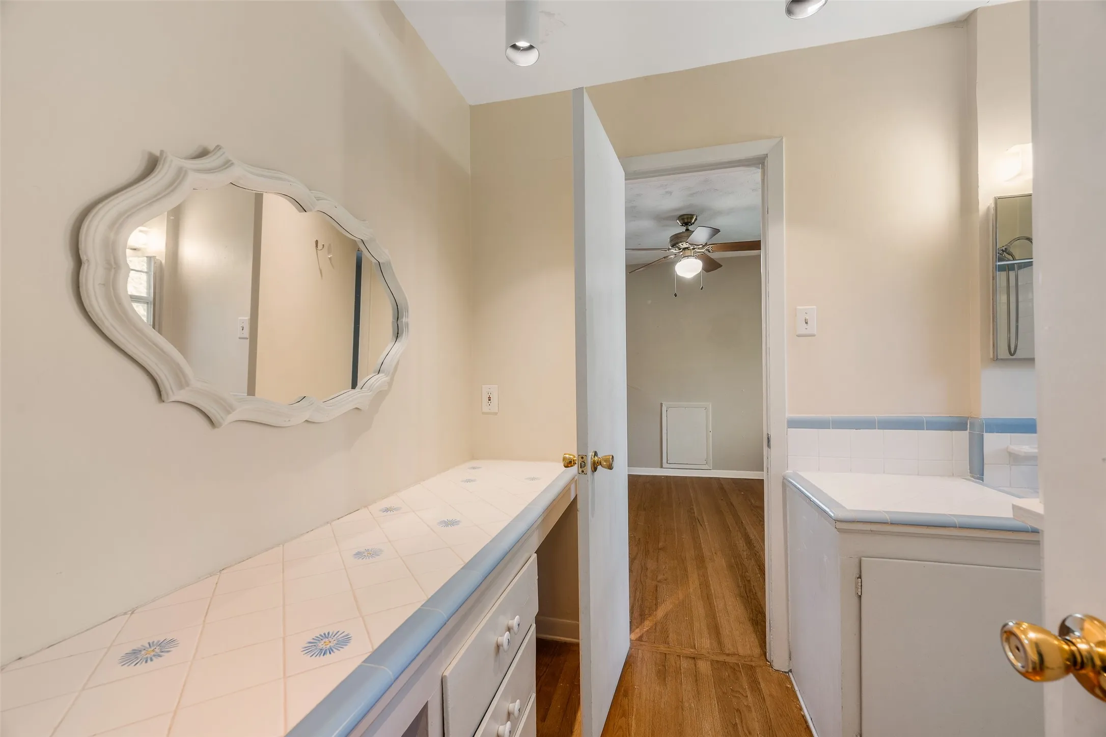 Bathroom #2