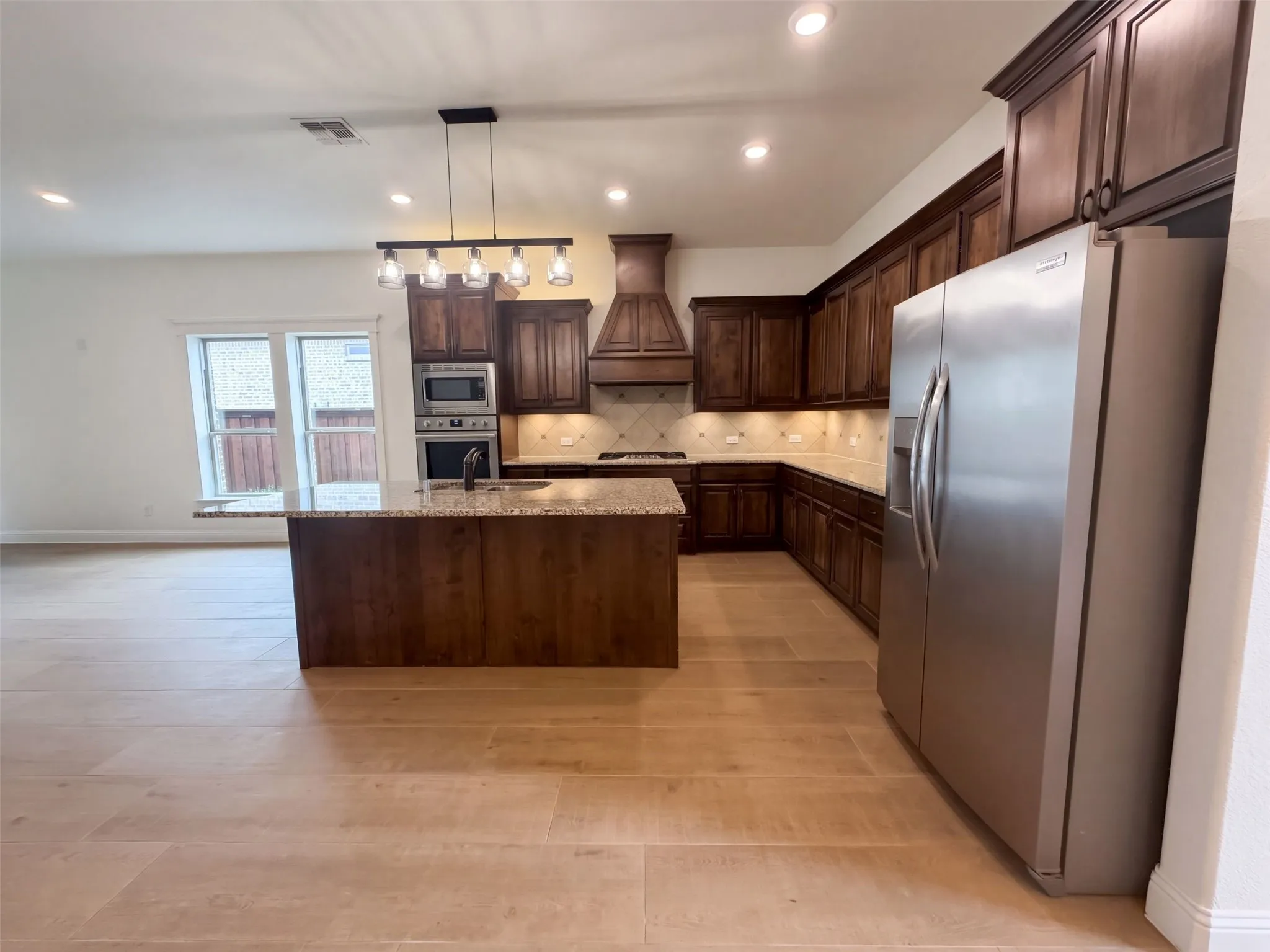 Single Family Residence For Sale in Collin County , 7913 Caddo Cove, Mc Kinney, Texas 75071, 4 Bedroom, 4 Bathroom, 3 Garage spaces, 3,765 Sqft, built in 2017, mls#21404204, Real Estate Agent in Mc Kinney, Homes For Sale in Collin county, Homes For Sale in Mc Kinney, Realtor in Mc Kinney Texas, Real Estate Brokerage Independent Realty Texas, Luminita Cordes Realtor