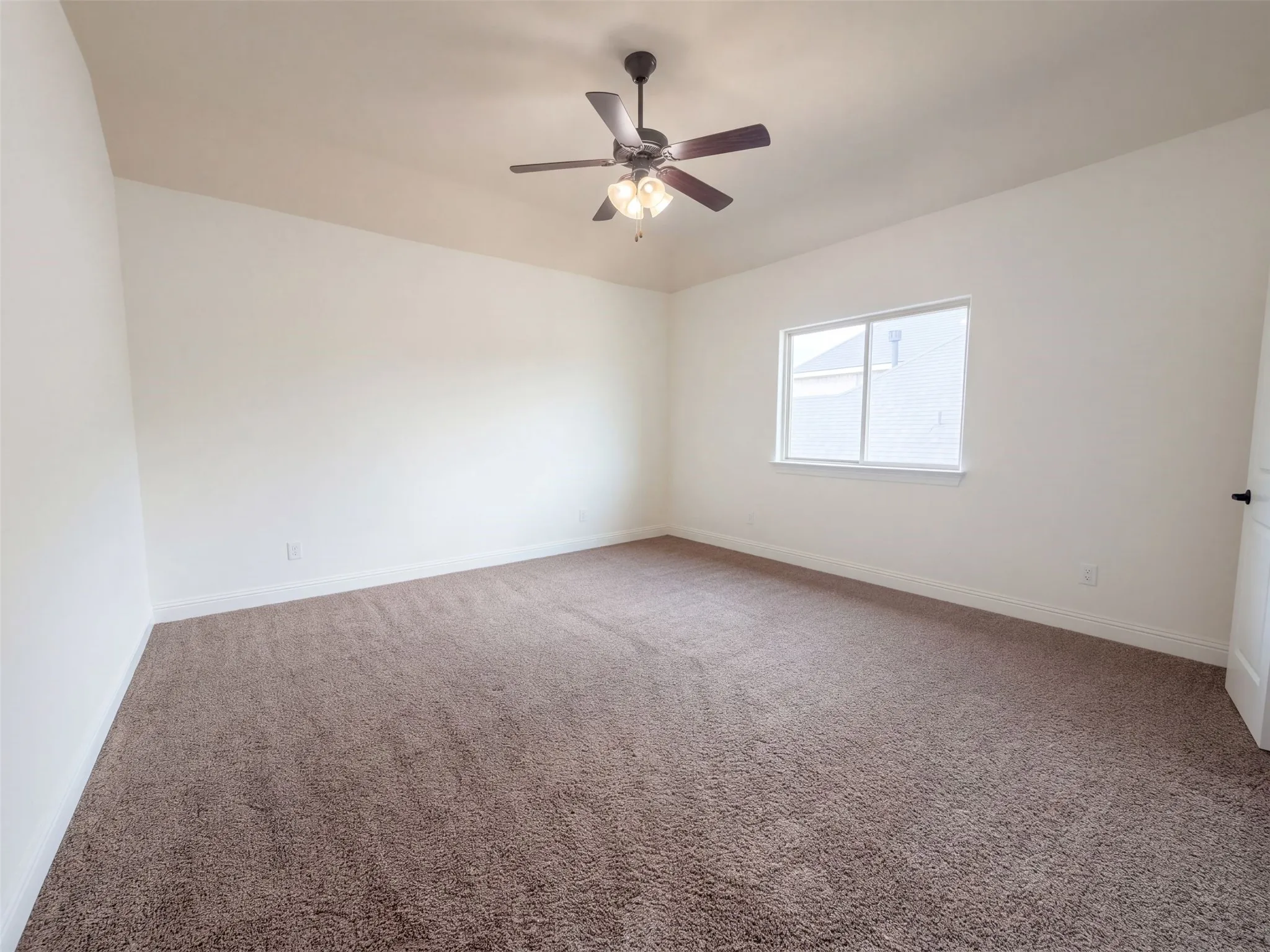 Single Family Residence For Sale in Collin County , 7913 Caddo Cove, Mc Kinney, Texas 75071, 4 Bedroom, 4 Bathroom, 3 Garage spaces, 3,765 Sqft, built in 2017, mls#21404204, Real Estate Agent in Mc Kinney, Homes For Sale in Collin county, Homes For Sale in Mc Kinney, Realtor in Mc Kinney Texas, Real Estate Brokerage Independent Realty Texas, Luminita Cordes Realtor