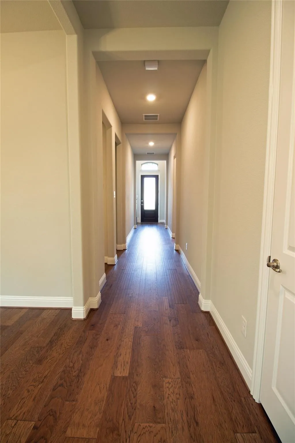 Single Family Residence For Rent in Collin County , 7235 Sanctuary, Frisco, Texas 75033, 4 Bedroom, 4 Bathroom, 2 Garage spaces, 2,629 Sqft, built in 2019, mls#21404223, Real Estate Agent in Frisco, Homes For Rent in Collin county, Homes For Rent in Frisco, Realtor in Frisco Texas, Real Estate Brokerage Independent Realty Texas, Luminita Cordes Realtor
