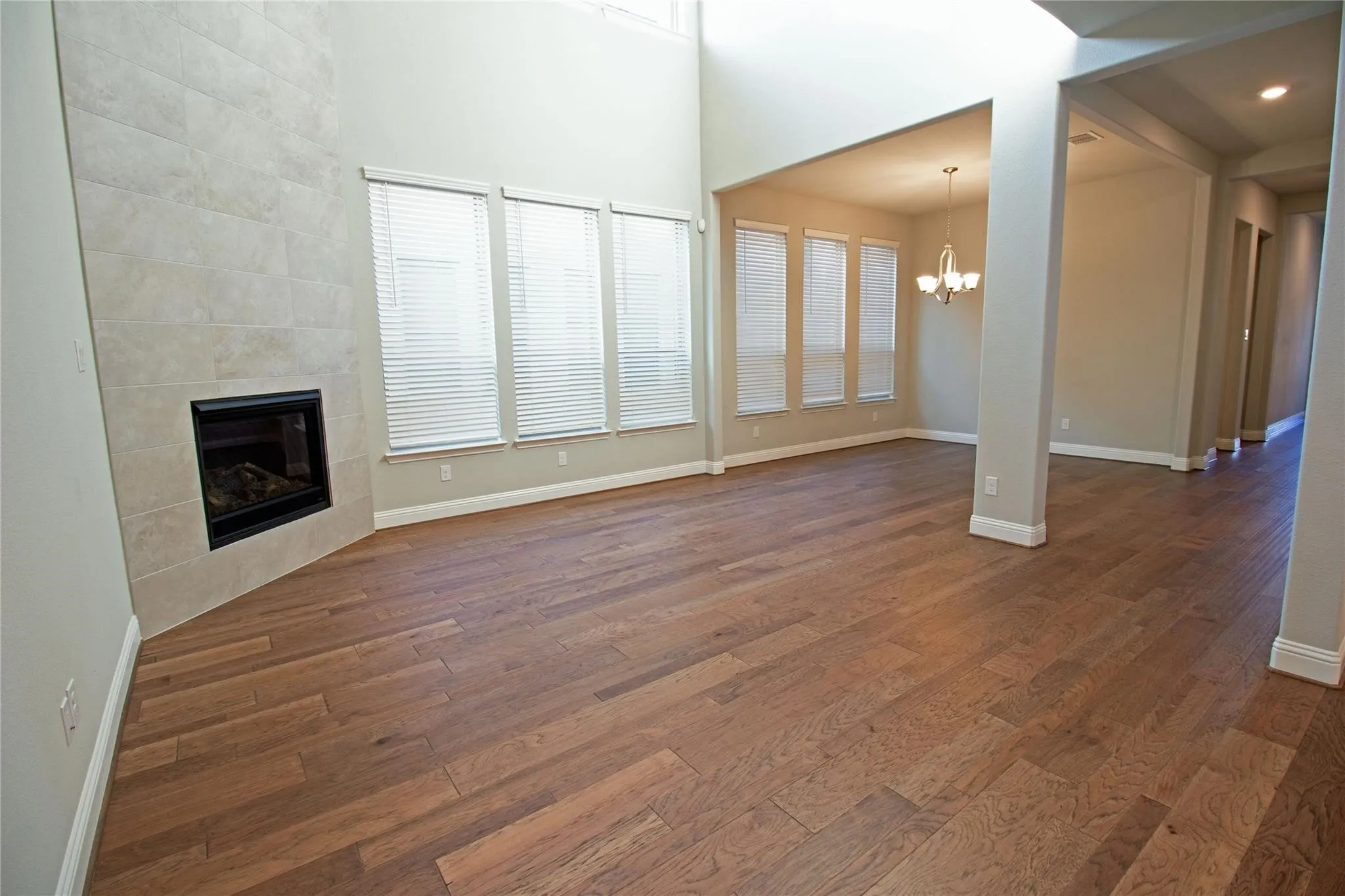 Single Family Residence For Rent in Collin County , 7235 Sanctuary, Frisco, Texas 75033, 4 Bedroom, 4 Bathroom, 2 Garage spaces, 2,629 Sqft, built in 2019, mls#21404223, Real Estate Agent in Frisco, Homes For Rent in Collin county, Homes For Rent in Frisco, Realtor in Frisco Texas, Real Estate Brokerage Independent Realty Texas, Luminita Cordes Realtor
