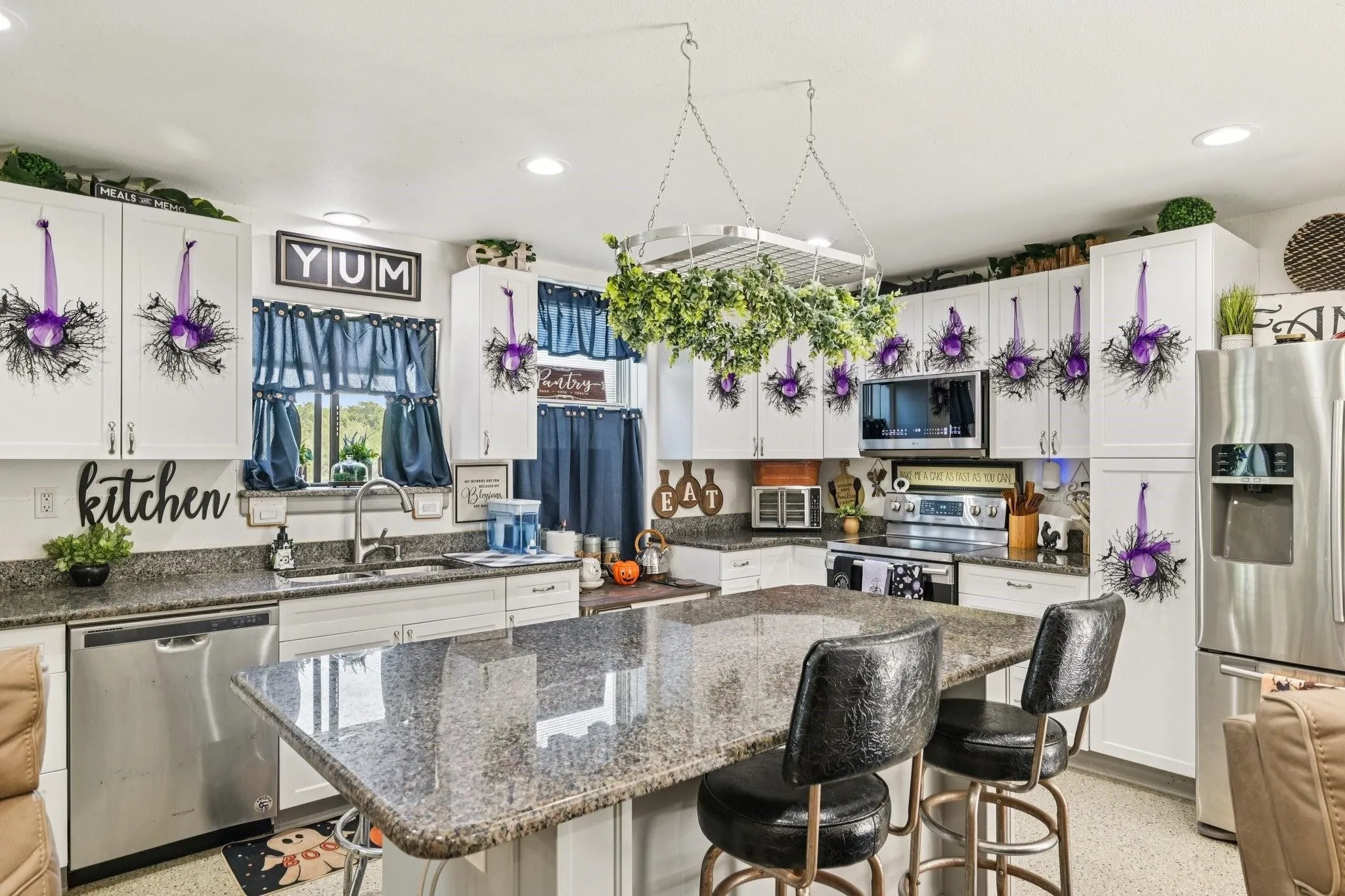 Farm For Sale in Cooke County , 169 Chisam Road, Valley View, Texas 76272, 3 Bedroom, 3 Bathroom, 6 Garage spaces, 2,083 Sqft, built in 2019, mls#21404205, Real Estate Agent in Valley View, Homes For Sale in Cooke county, Homes For Sale in Valley View, Realtor in Valley View Texas, Real Estate Brokerage Independent Realty Texas, Luminita Cordes Realtor