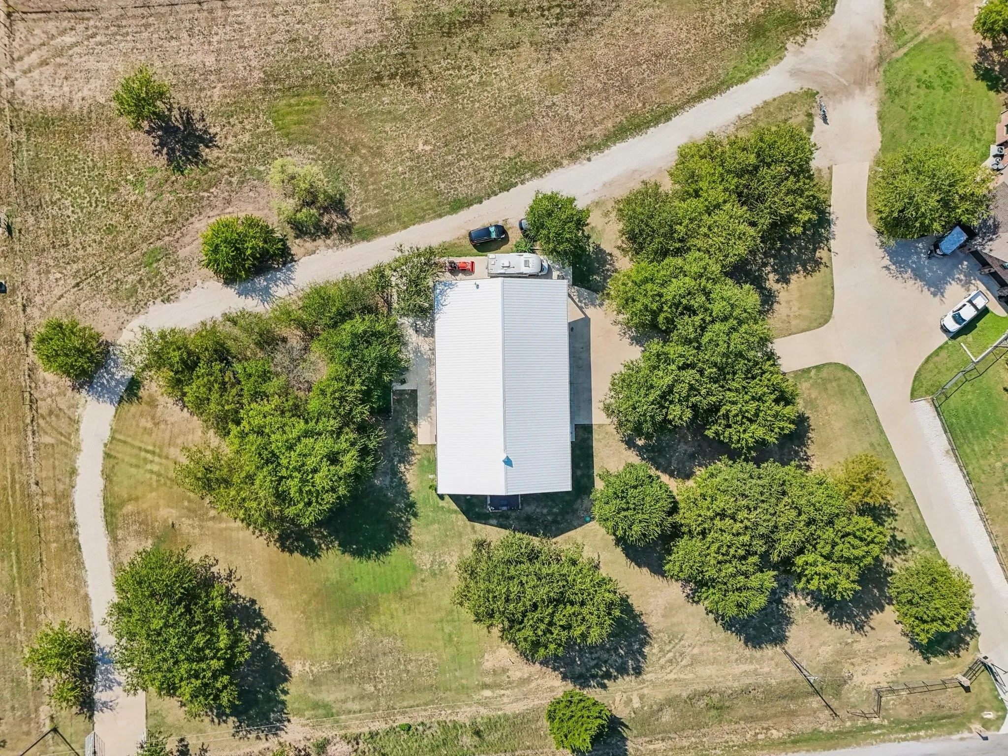 Farm For Sale in Cooke County , 169 Chisam Road, Valley View, Texas 76272, 3 Bedroom, 3 Bathroom, 6 Garage spaces, 2,083 Sqft, built in 2019, mls#21404205, Real Estate Agent in Valley View, Homes For Sale in Cooke county, Homes For Sale in Valley View, Realtor in Valley View Texas, Real Estate Brokerage Independent Realty Texas, Luminita Cordes Realtor