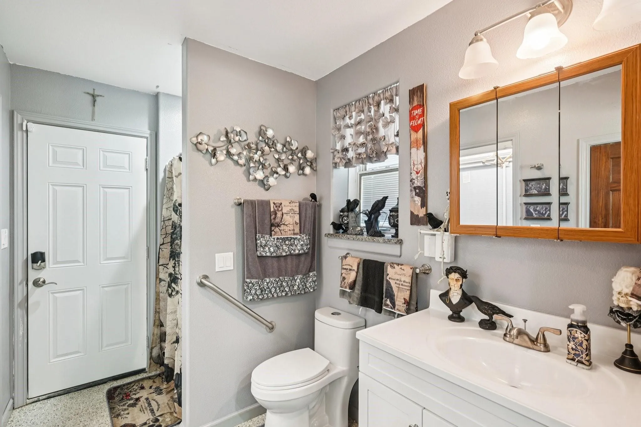 Farm For Sale in Cooke County , 169 Chisam Road, Valley View, Texas 76272, 3 Bedroom, 3 Bathroom, 6 Garage spaces, 2,083 Sqft, built in 2019, mls#21404205, Real Estate Agent in Valley View, Homes For Sale in Cooke county, Homes For Sale in Valley View, Realtor in Valley View Texas, Real Estate Brokerage Independent Realty Texas, Luminita Cordes Realtor