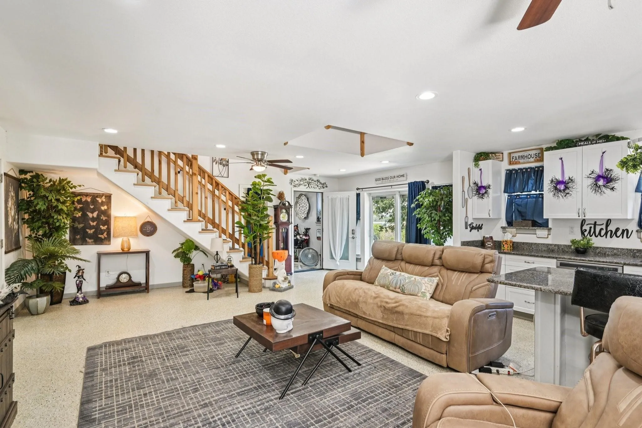 Farm For Sale in Cooke County , 169 Chisam Road, Valley View, Texas 76272, 3 Bedroom, 3 Bathroom, 6 Garage spaces, 2,083 Sqft, built in 2019, mls#21404205, Real Estate Agent in Valley View, Homes For Sale in Cooke county, Homes For Sale in Valley View, Realtor in Valley View Texas, Real Estate Brokerage Independent Realty Texas, Luminita Cordes Realtor
