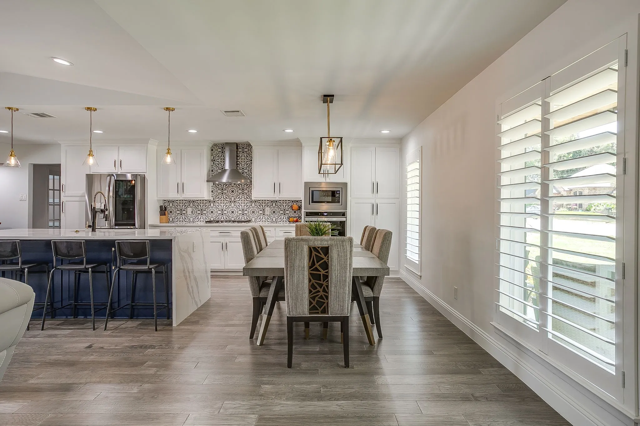 Single Family Residence For Rent in Tarrant County , 400 Glenn Drive, Hurst, Texas 76053, 3 Bedroom, 2 Bathroom, 2 Garage spaces, 2,619 Sqft, built in 1967, mls#21403950, Real Estate Agent in Hurst, Homes For Rent in Tarrant county, Homes For Rent in Hurst, Realtor in Hurst Texas, Real Estate Brokerage Independent Realty Texas, Luminita Cordes Realtor