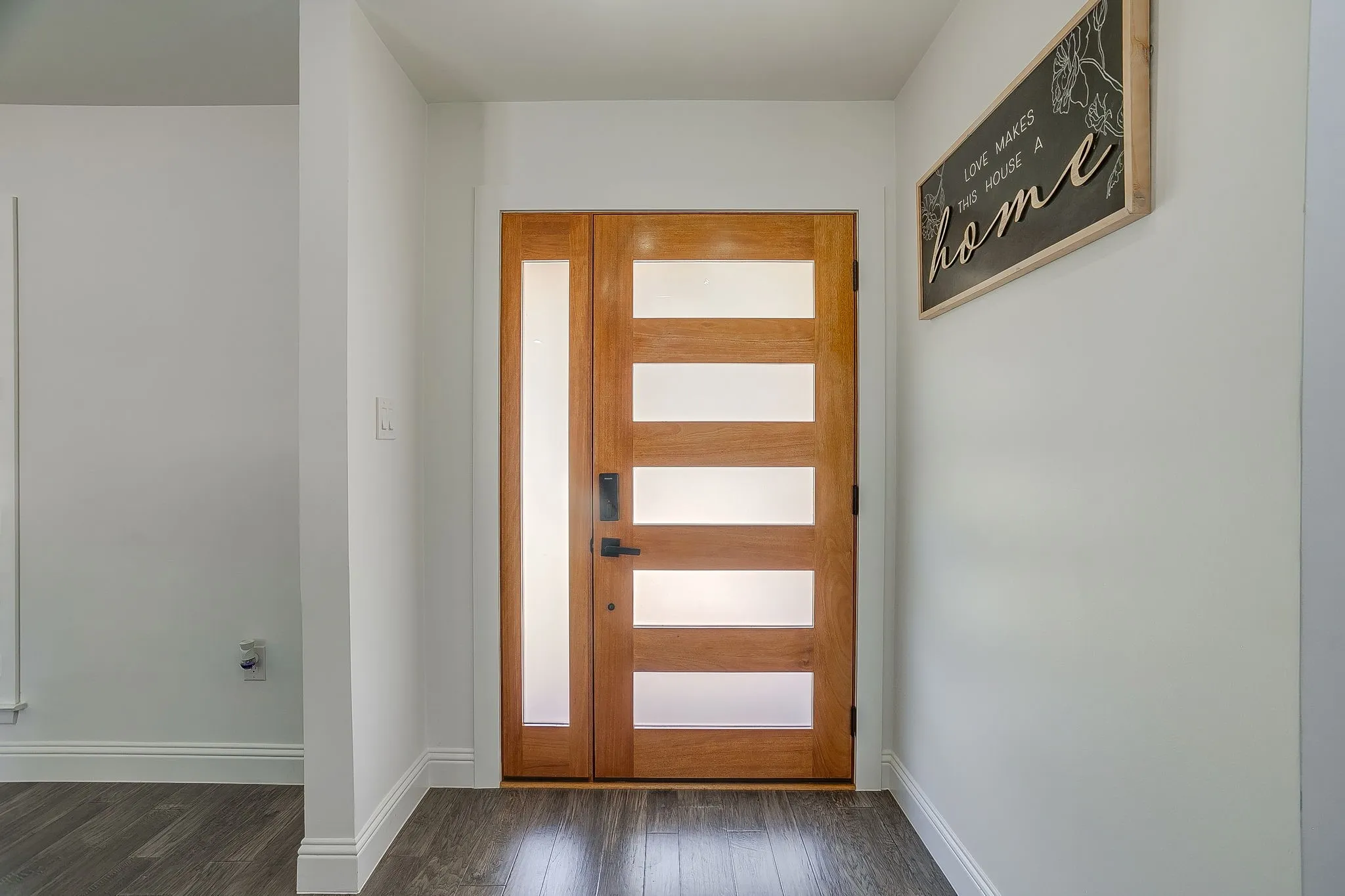 Single Family Residence For Rent in Tarrant County , 400 Glenn Drive, Hurst, Texas 76053, 3 Bedroom, 2 Bathroom, 2 Garage spaces, 2,619 Sqft, built in 1967, mls#21403950, Real Estate Agent in Hurst, Homes For Rent in Tarrant county, Homes For Rent in Hurst, Realtor in Hurst Texas, Real Estate Brokerage Independent Realty Texas, Luminita Cordes Realtor