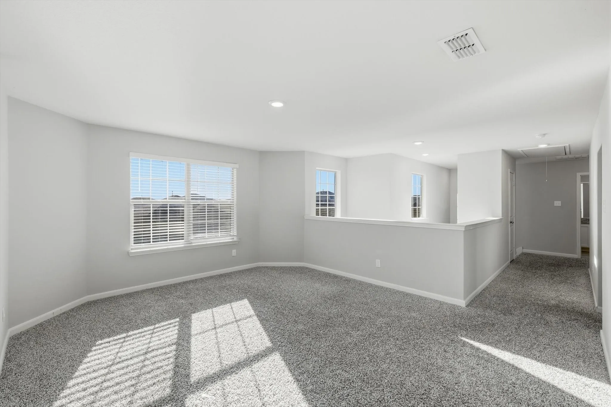 Single Family Residence For Rent in Collin County , 2029 Yarbrough Drive, Anna, Texas 75409, 4 Bedroom, 3 Bathroom, 2 Garage spaces, 2,577 Sqft, built in 2022, mls#21404231, Real Estate Agent in Anna, Homes For Rent in Collin county, Homes For Rent in Anna, Realtor in Anna Texas, Real Estate Brokerage Independent Realty Texas, Luminita Cordes Realtor