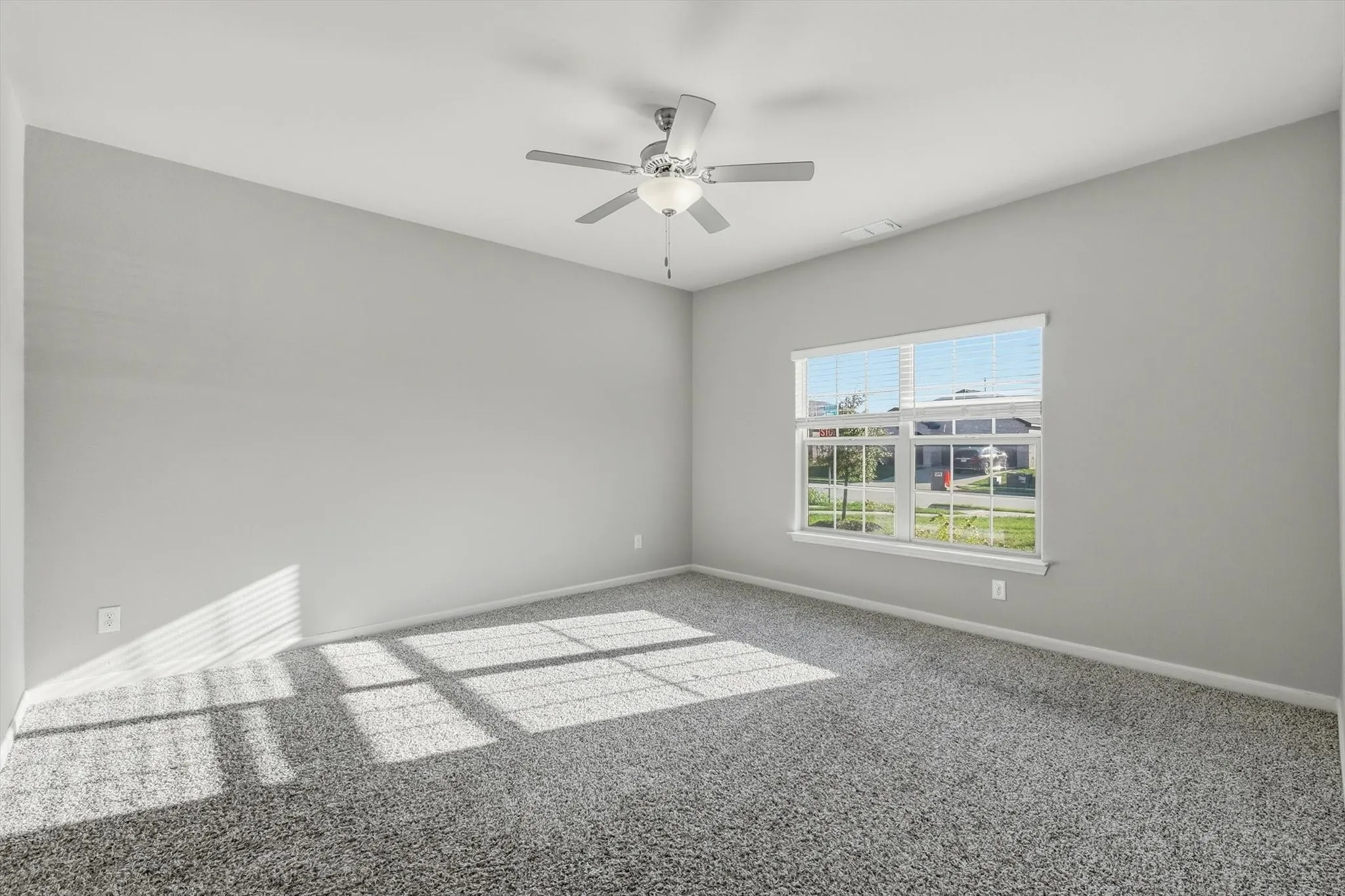Single Family Residence For Rent in Collin County , 2029 Yarbrough Drive, Anna, Texas 75409, 4 Bedroom, 3 Bathroom, 2 Garage spaces, 2,577 Sqft, built in 2022, mls#21404231, Real Estate Agent in Anna, Homes For Rent in Collin county, Homes For Rent in Anna, Realtor in Anna Texas, Real Estate Brokerage Independent Realty Texas, Luminita Cordes Realtor