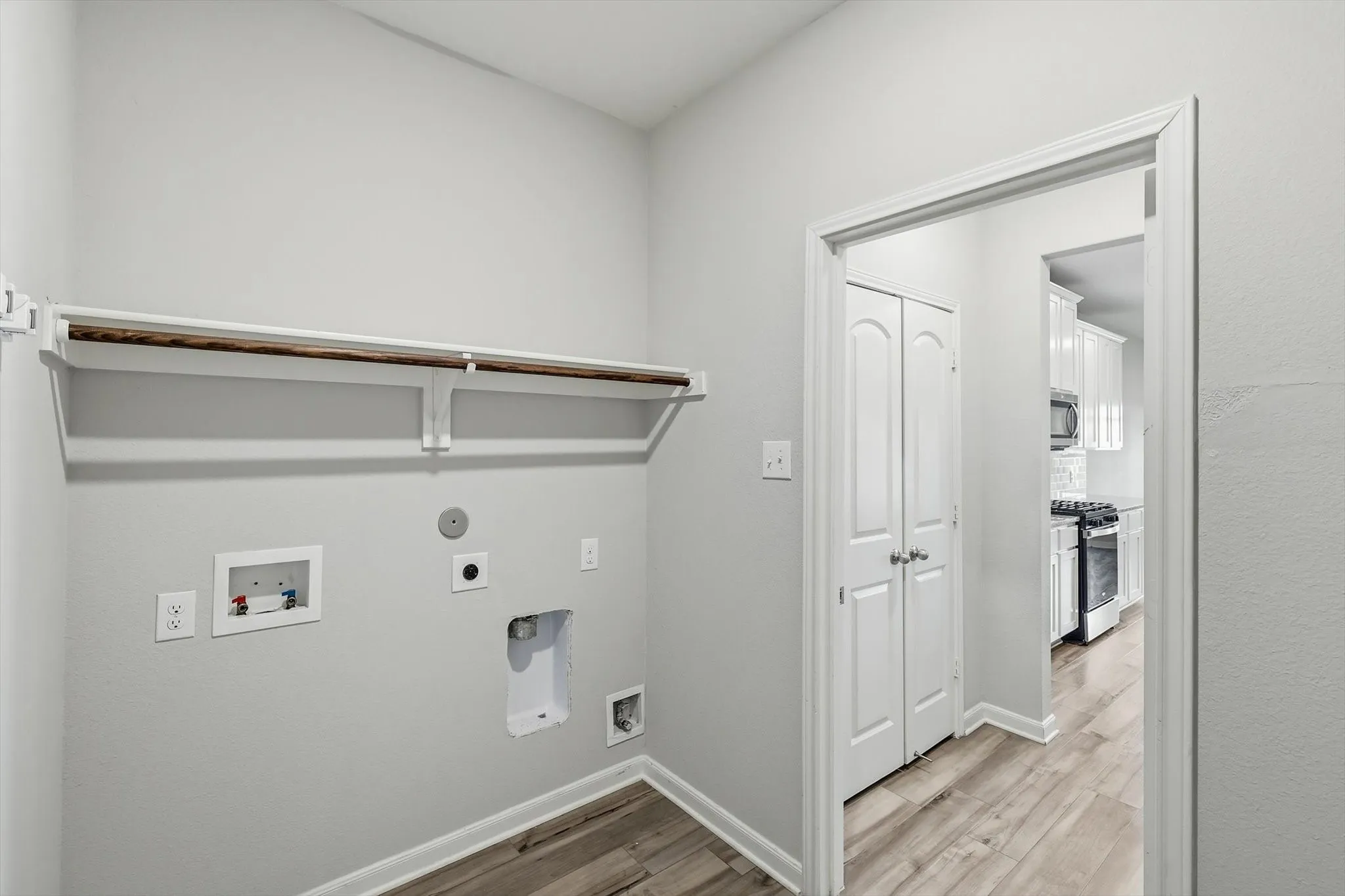 Single Family Residence For Rent in Collin County , 2029 Yarbrough Drive, Anna, Texas 75409, 4 Bedroom, 3 Bathroom, 2 Garage spaces, 2,577 Sqft, built in 2022, mls#21404231, Real Estate Agent in Anna, Homes For Rent in Collin county, Homes For Rent in Anna, Realtor in Anna Texas, Real Estate Brokerage Independent Realty Texas, Luminita Cordes Realtor