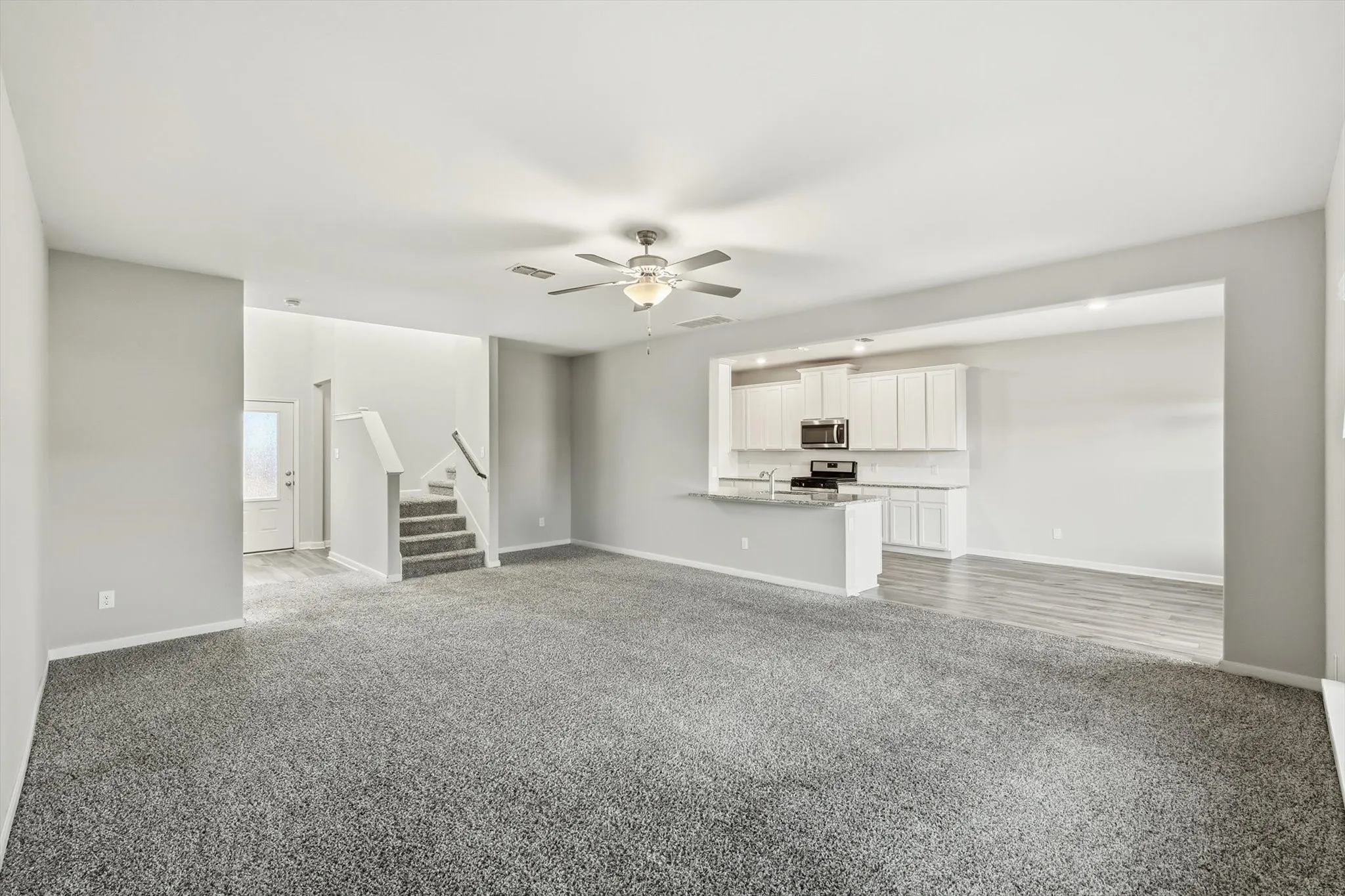 Single Family Residence For Rent in Collin County , 2029 Yarbrough Drive, Anna, Texas 75409, 4 Bedroom, 3 Bathroom, 2 Garage spaces, 2,577 Sqft, built in 2022, mls#21404231, Real Estate Agent in Anna, Homes For Rent in Collin county, Homes For Rent in Anna, Realtor in Anna Texas, Real Estate Brokerage Independent Realty Texas, Luminita Cordes Realtor