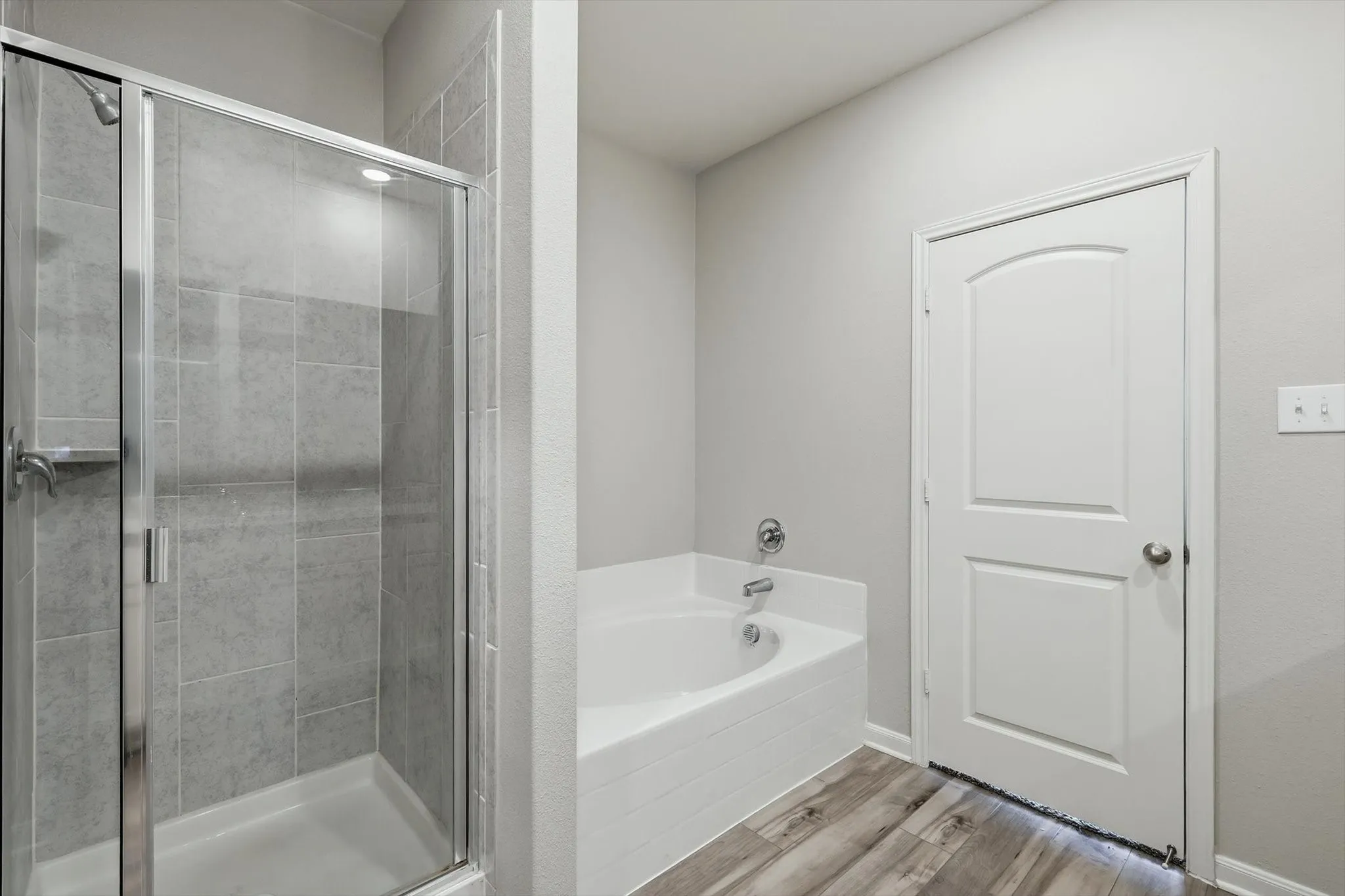 Single Family Residence For Rent in Collin County , 2029 Yarbrough Drive, Anna, Texas 75409, 4 Bedroom, 3 Bathroom, 2 Garage spaces, 2,577 Sqft, built in 2022, mls#21404231, Real Estate Agent in Anna, Homes For Rent in Collin county, Homes For Rent in Anna, Realtor in Anna Texas, Real Estate Brokerage Independent Realty Texas, Luminita Cordes Realtor