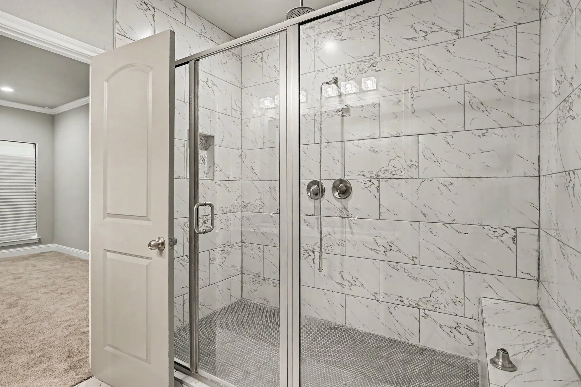 Single Family Residence For Sale in Dallas County , 4221 Cardinal Drive, Dallas, Texas 75216, 4 Bedroom, 2 Bathroom, 2 Garage spaces, 1,740 Sqft, built in 2021, mls#21401864, Real Estate Agent in Dallas, Homes For Sale in Dallas county, Homes For Sale in Dallas, Realtor in Dallas Texas, Real Estate Brokerage Independent Realty Texas, Luminita Cordes Realtor