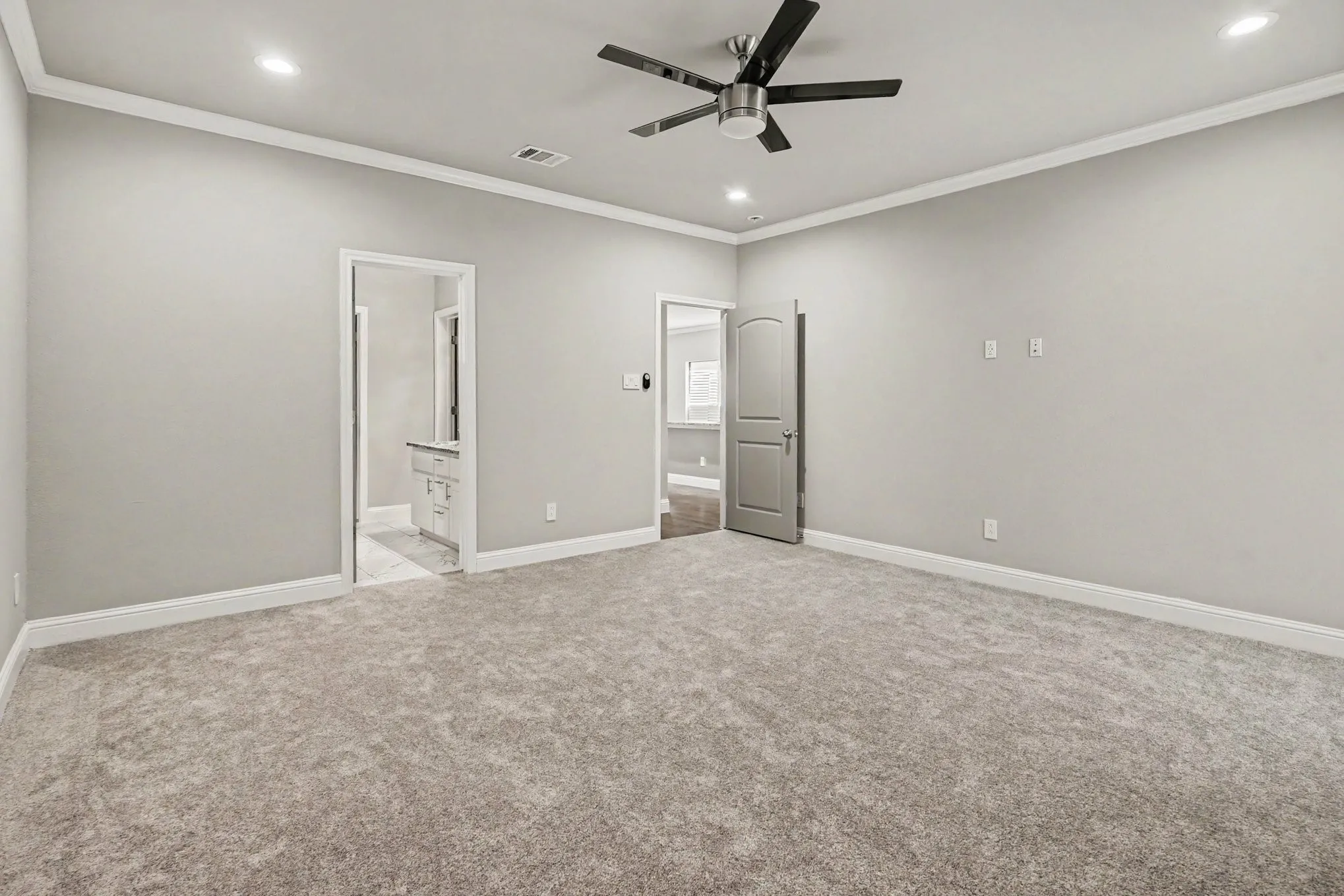 Single Family Residence For Sale in Dallas County , 4221 Cardinal Drive, Dallas, Texas 75216, 4 Bedroom, 2 Bathroom, 2 Garage spaces, 1,740 Sqft, built in 2021, mls#21401864, Real Estate Agent in Dallas, Homes For Sale in Dallas county, Homes For Sale in Dallas, Realtor in Dallas Texas, Real Estate Brokerage Independent Realty Texas, Luminita Cordes Realtor