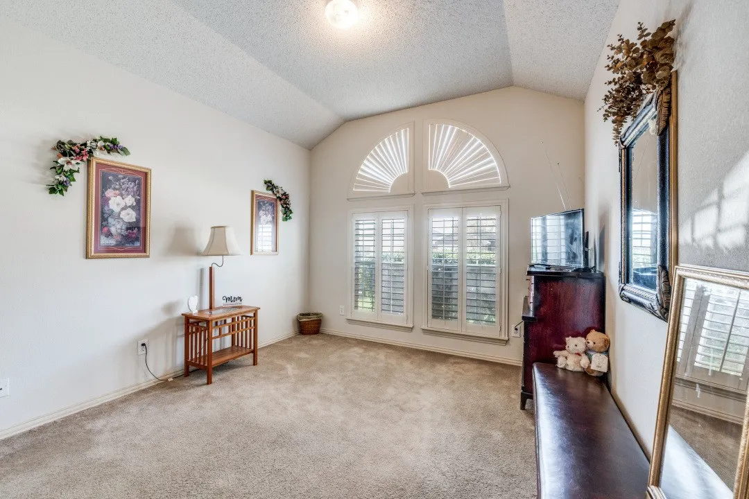 Single Family Residence For Sale in Tarrant County , 1606 Cancun Drive, Mansfield, Texas 76063, 4 Bedroom, 2 Bathroom, 2 Garage spaces, 1,980 Sqft, built in 2002, mls#21404236, Real Estate Agent in Mansfield, Homes For Sale in Tarrant county, Homes For Sale in Mansfield, Realtor in Mansfield Texas, Real Estate Brokerage Independent Realty Texas, Luminita Cordes Realtor