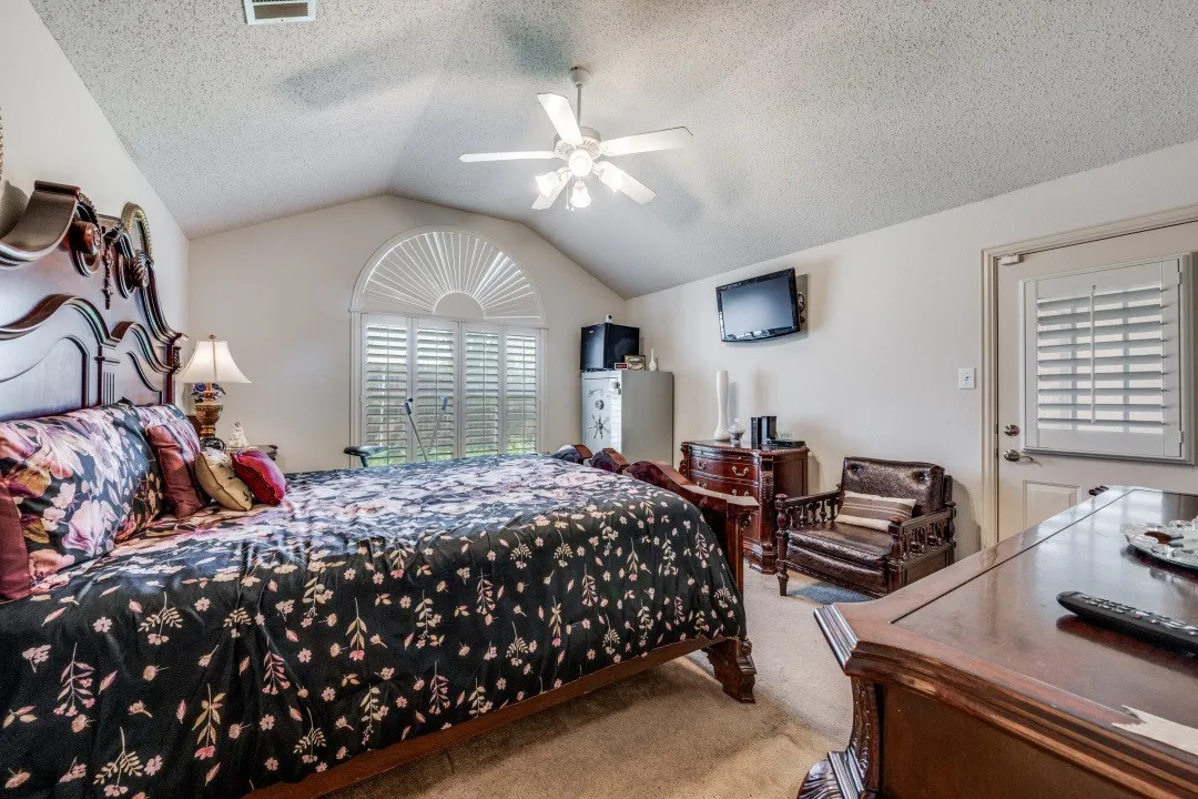 Single Family Residence For Sale in Tarrant County , 1606 Cancun Drive, Mansfield, Texas 76063, 4 Bedroom, 2 Bathroom, 2 Garage spaces, 1,980 Sqft, built in 2002, mls#21404236, Real Estate Agent in Mansfield, Homes For Sale in Tarrant county, Homes For Sale in Mansfield, Realtor in Mansfield Texas, Real Estate Brokerage Independent Realty Texas, Luminita Cordes Realtor