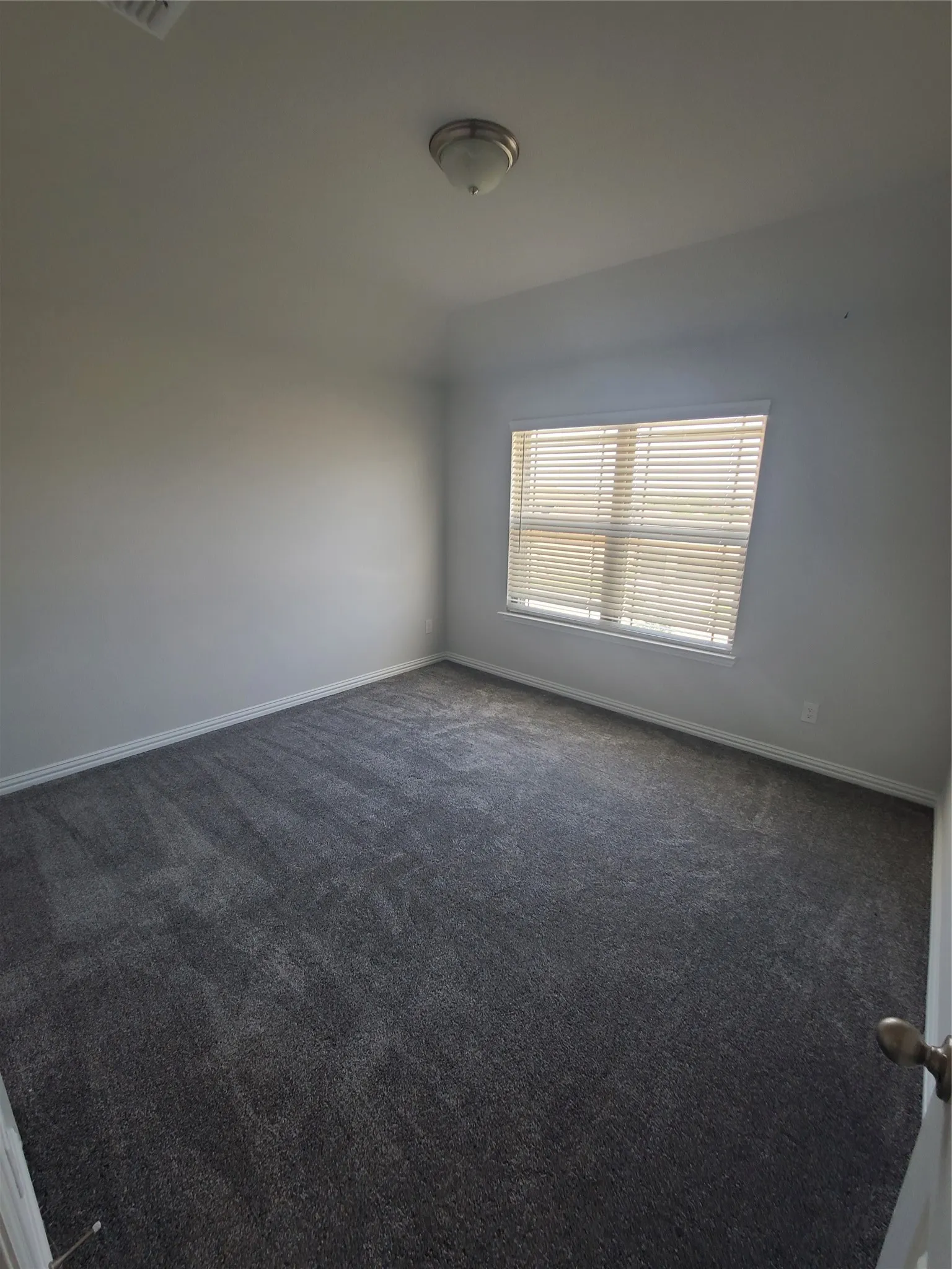 Single Family Residence For Rent in Denton County , 525 Hillcrest Circle, Justin, Texas 76247, 4 Bedroom, 3 Bathroom, 2 Garage spaces, 2,215 Sqft, built in 2022, mls#21404239, Real Estate Agent in Justin, Homes For Rent in Denton county, Homes For Rent in Justin, Realtor in Justin Texas, Real Estate Brokerage Independent Realty Texas, Luminita Cordes Realtor