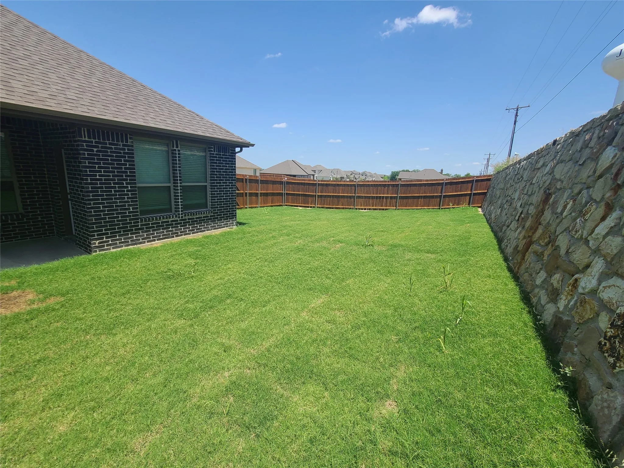 Single Family Residence For Rent in Denton County , 525 Hillcrest Circle, Justin, Texas 76247, 4 Bedroom, 3 Bathroom, 2 Garage spaces, 2,215 Sqft, built in 2022, mls#21404239, Real Estate Agent in Justin, Homes For Rent in Denton county, Homes For Rent in Justin, Realtor in Justin Texas, Real Estate Brokerage Independent Realty Texas, Luminita Cordes Realtor
