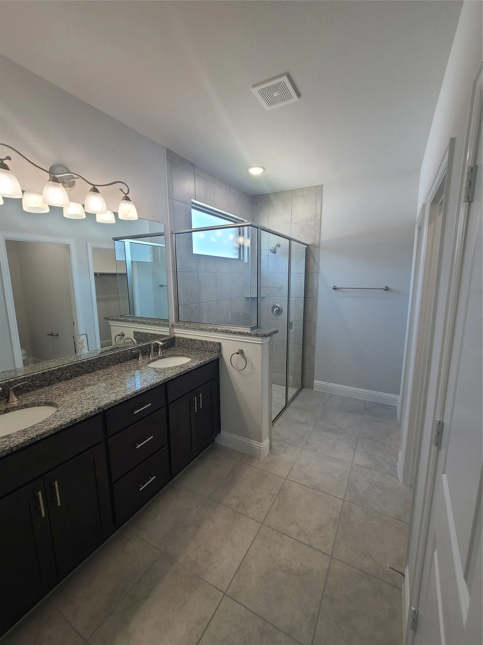 Single Family Residence For Rent in Denton County , 525 Hillcrest Circle, Justin, Texas 76247, 4 Bedroom, 3 Bathroom, 2 Garage spaces, 2,215 Sqft, built in 2022, mls#21404239, Real Estate Agent in Justin, Homes For Rent in Denton county, Homes For Rent in Justin, Realtor in Justin Texas, Real Estate Brokerage Independent Realty Texas, Luminita Cordes Realtor