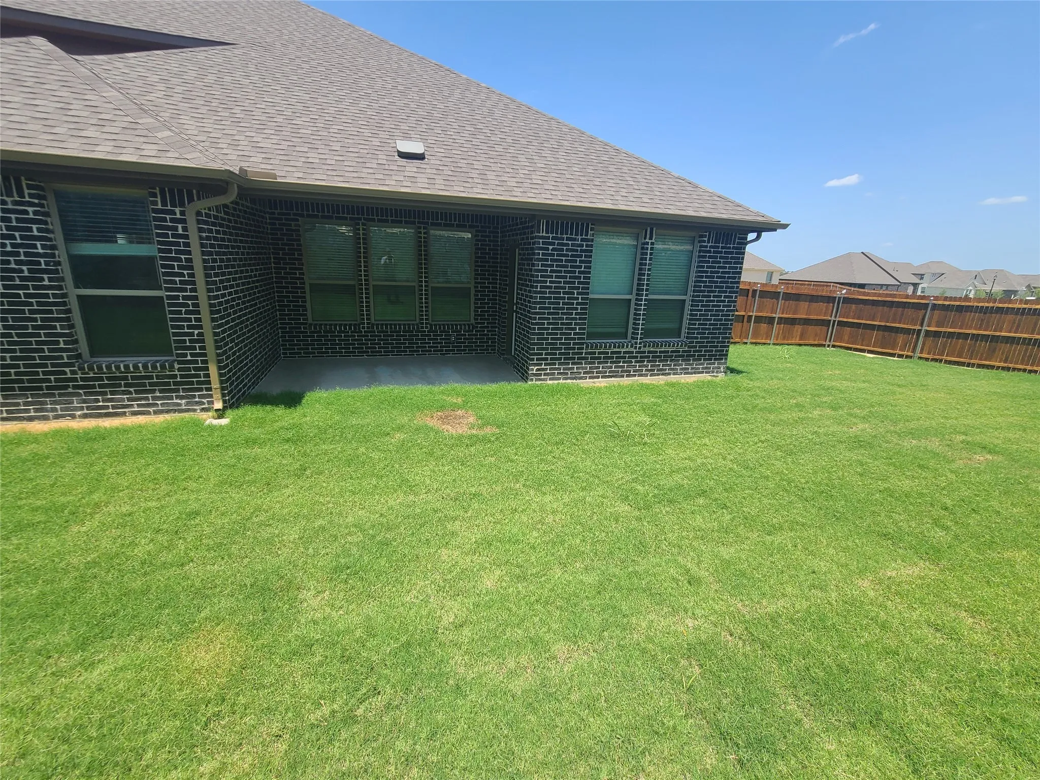 Single Family Residence For Rent in Denton County , 525 Hillcrest Circle, Justin, Texas 76247, 4 Bedroom, 3 Bathroom, 2 Garage spaces, 2,215 Sqft, built in 2022, mls#21404239, Real Estate Agent in Justin, Homes For Rent in Denton county, Homes For Rent in Justin, Realtor in Justin Texas, Real Estate Brokerage Independent Realty Texas, Luminita Cordes Realtor