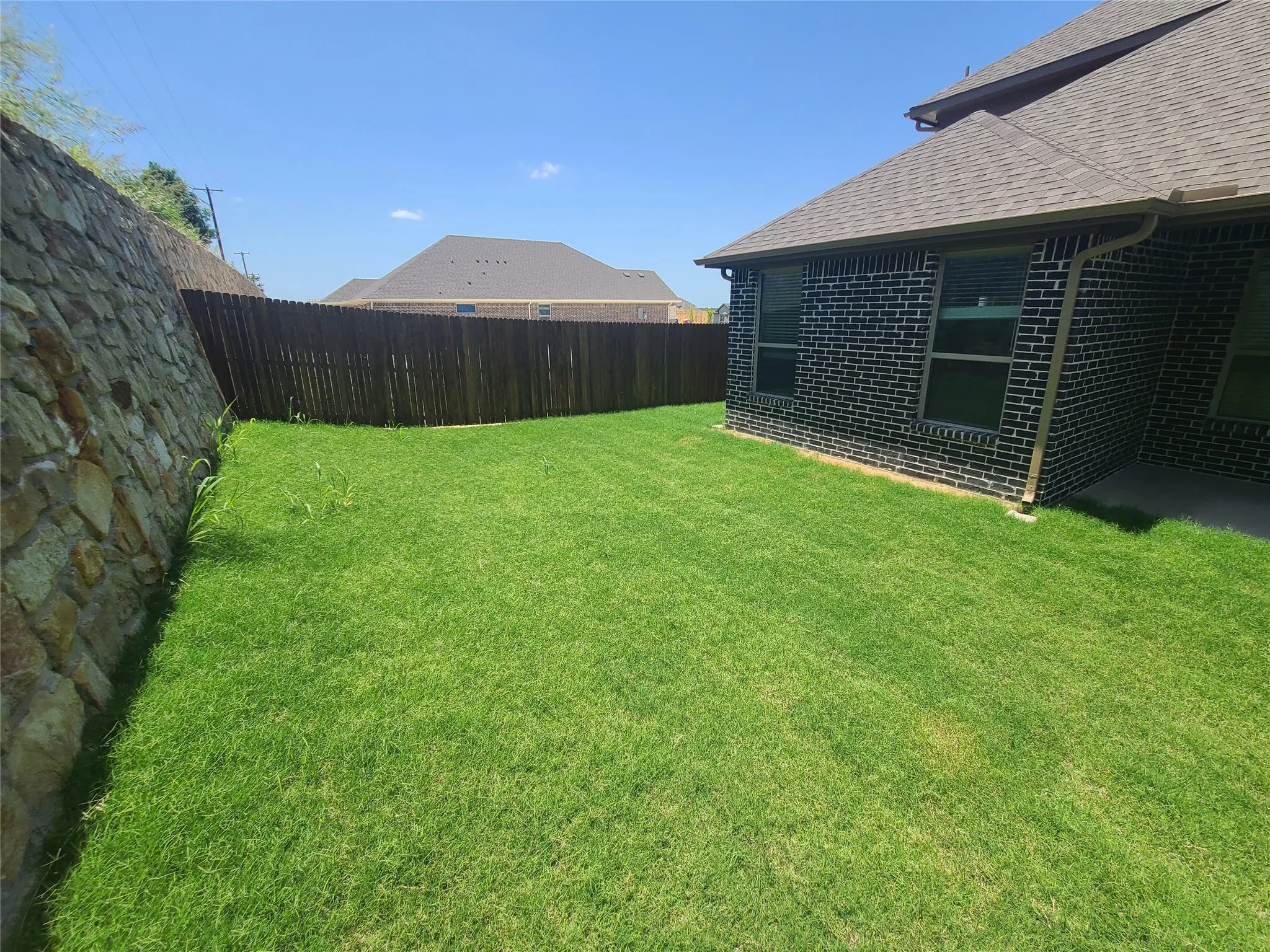 Single Family Residence For Rent in Denton County , 525 Hillcrest Circle, Justin, Texas 76247, 4 Bedroom, 3 Bathroom, 2 Garage spaces, 2,215 Sqft, built in 2022, mls#21404239, Real Estate Agent in Justin, Homes For Rent in Denton county, Homes For Rent in Justin, Realtor in Justin Texas, Real Estate Brokerage Independent Realty Texas, Luminita Cordes Realtor