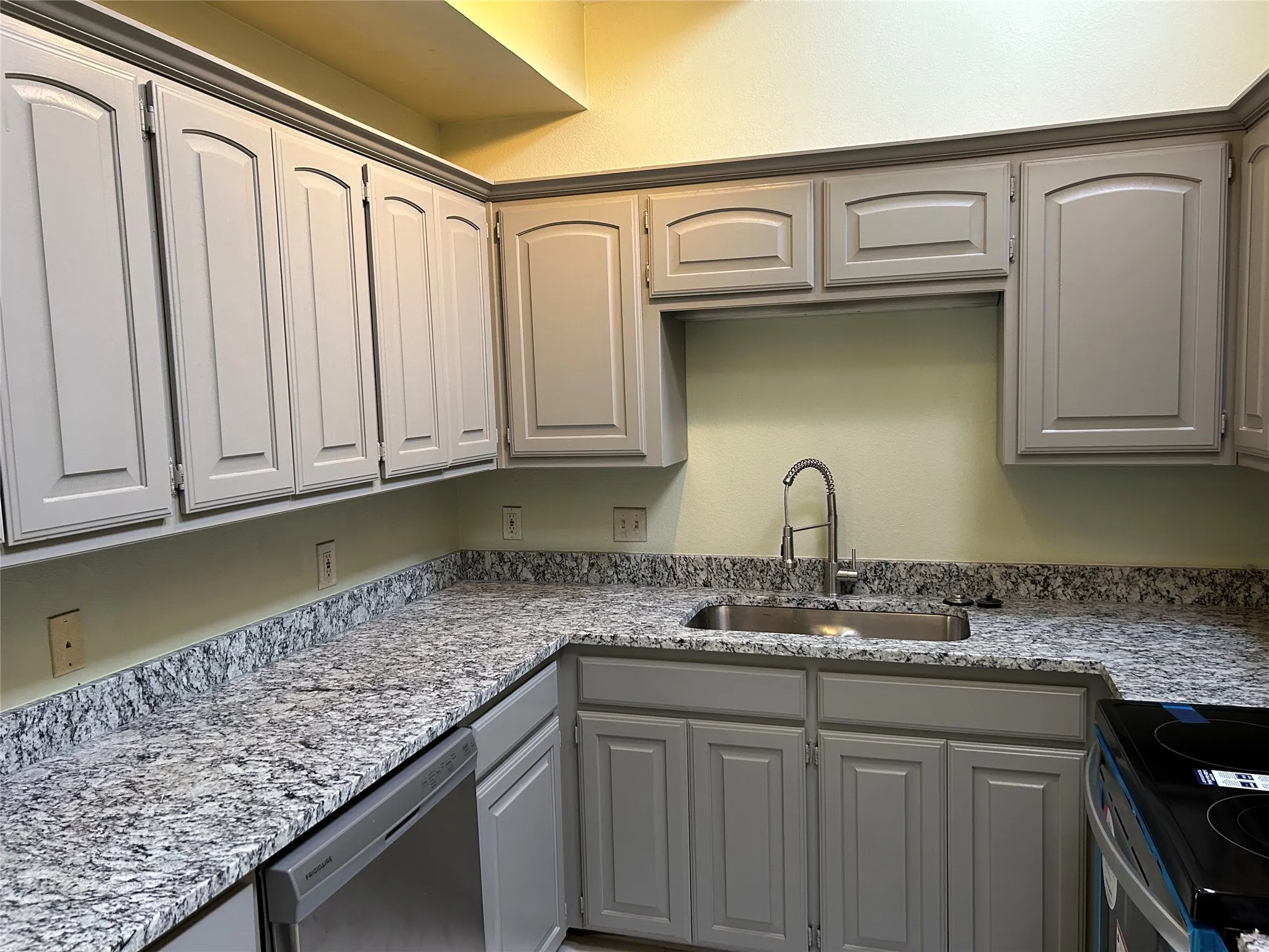 Ample counter space.