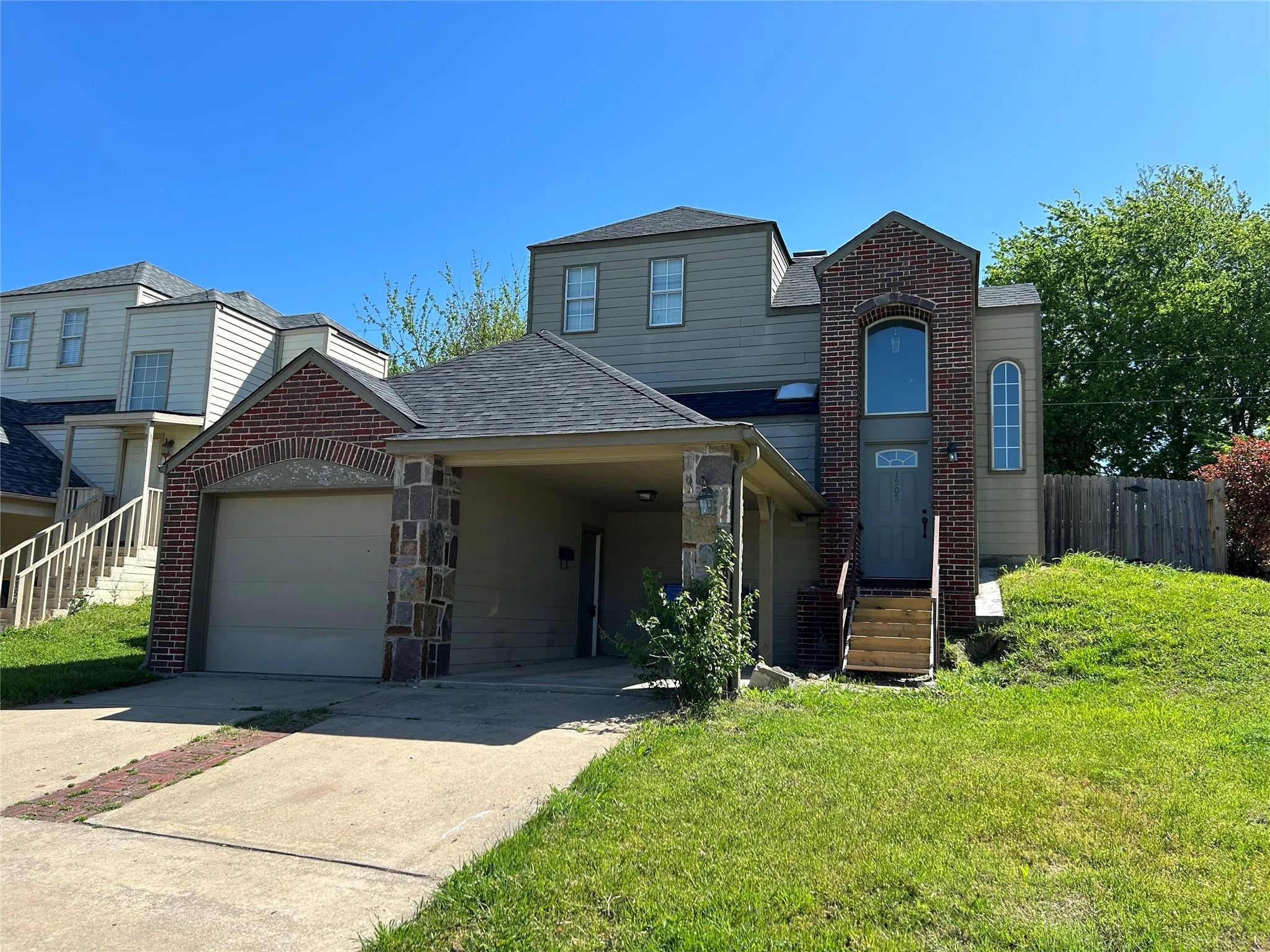 Single Family Residence For Rent in Grayson County , 1505 Park Place, Sherman, Texas 75092, 3 Bedroom, 2 Bathroom, 1 Garage spaces, 1,645 Sqft, built in 2000, mls#21402503, Real Estate Agent in Sherman, Homes For Rent in Grayson county, Homes For Rent in Sherman, Realtor in Sherman Texas, Real Estate Brokerage Independent Realty Texas, Luminita Cordes Realtor