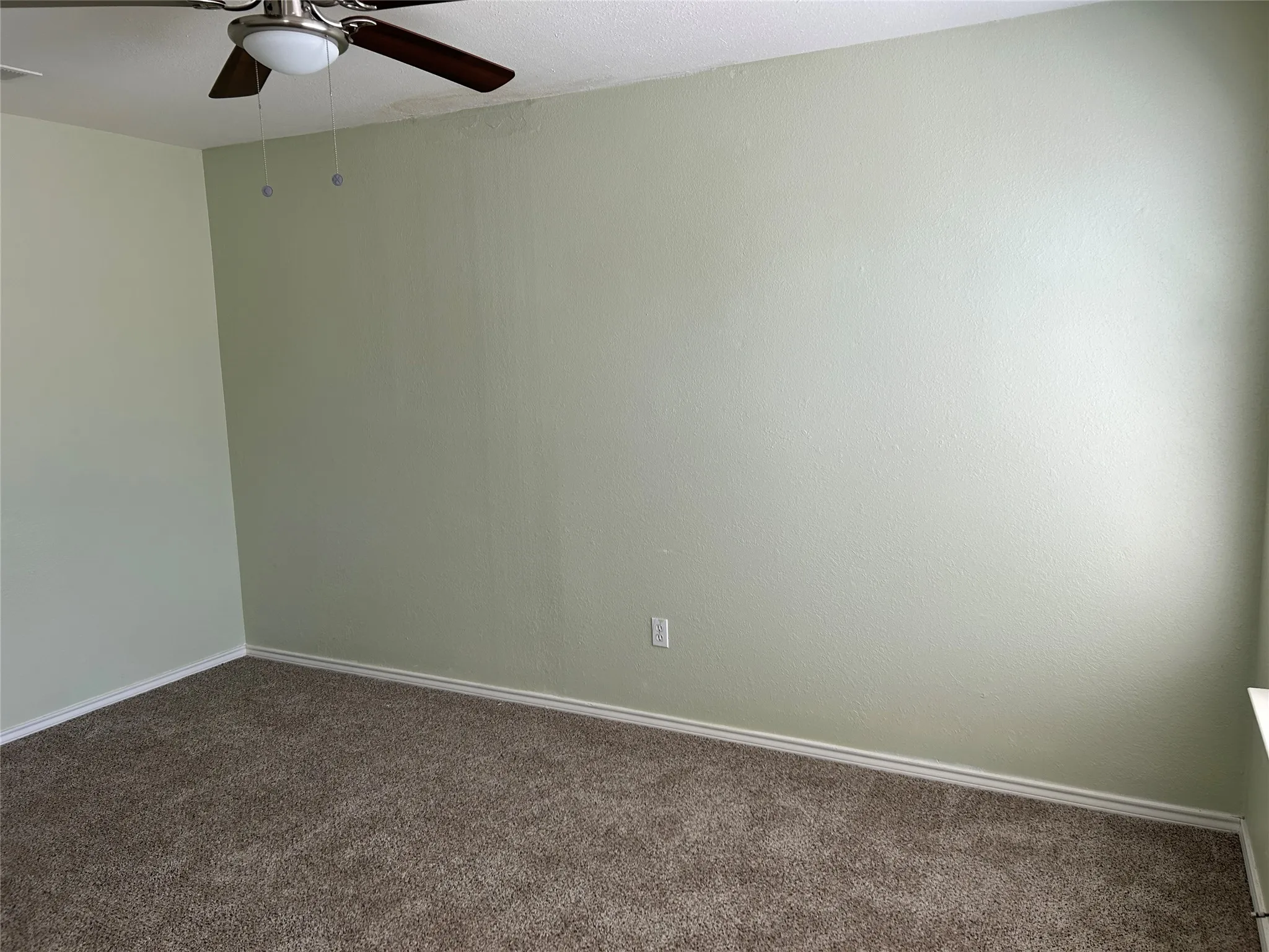 Single Family Residence For Rent in Grayson County , 1505 Park Place, Sherman, Texas 75092, 3 Bedroom, 2 Bathroom, 1 Garage spaces, 1,645 Sqft, built in 2000, mls#21402503, Real Estate Agent in Sherman, Homes For Rent in Grayson county, Homes For Rent in Sherman, Realtor in Sherman Texas, Real Estate Brokerage Independent Realty Texas, Luminita Cordes Realtor