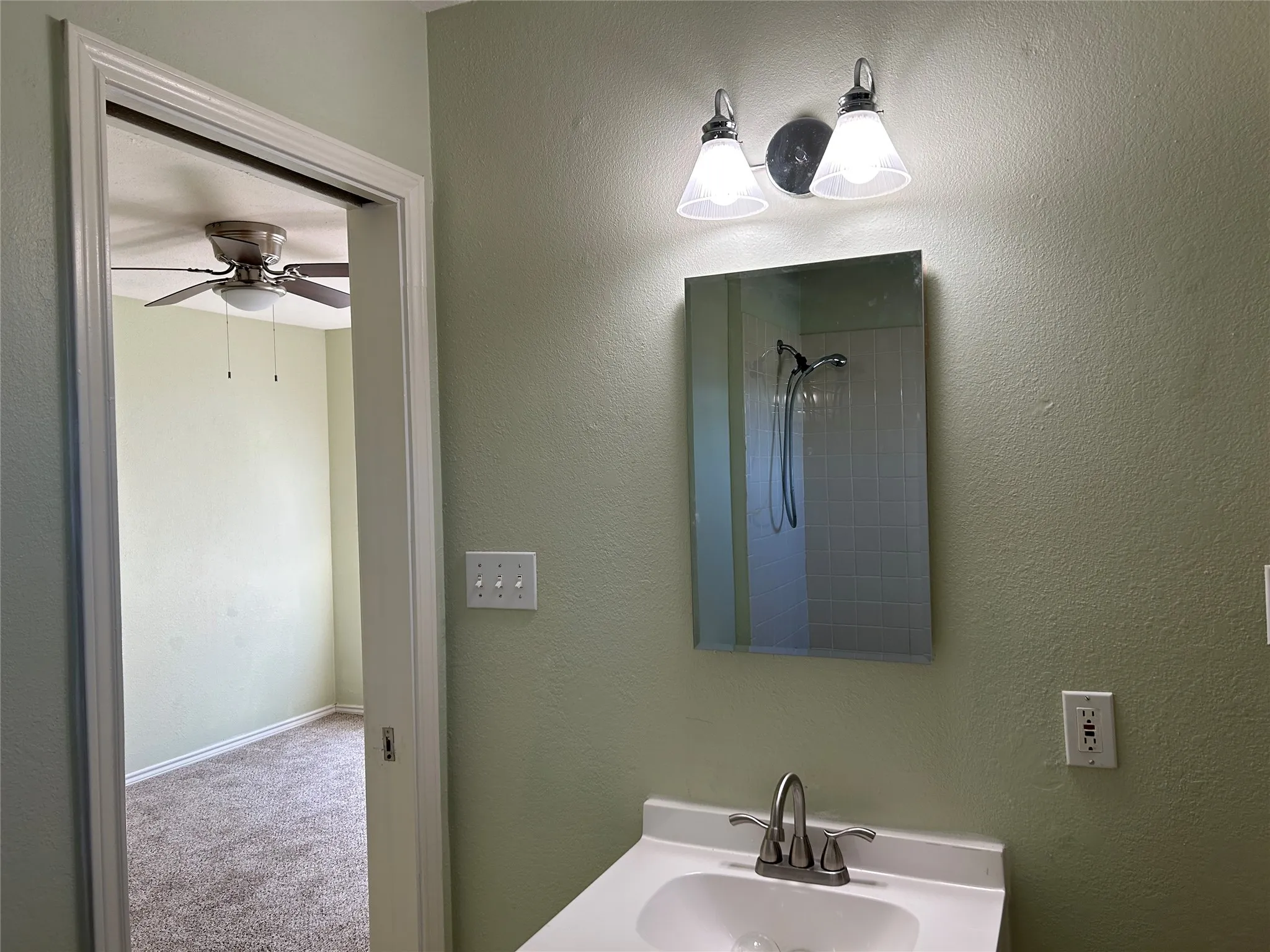 Jack & Jill bathroom